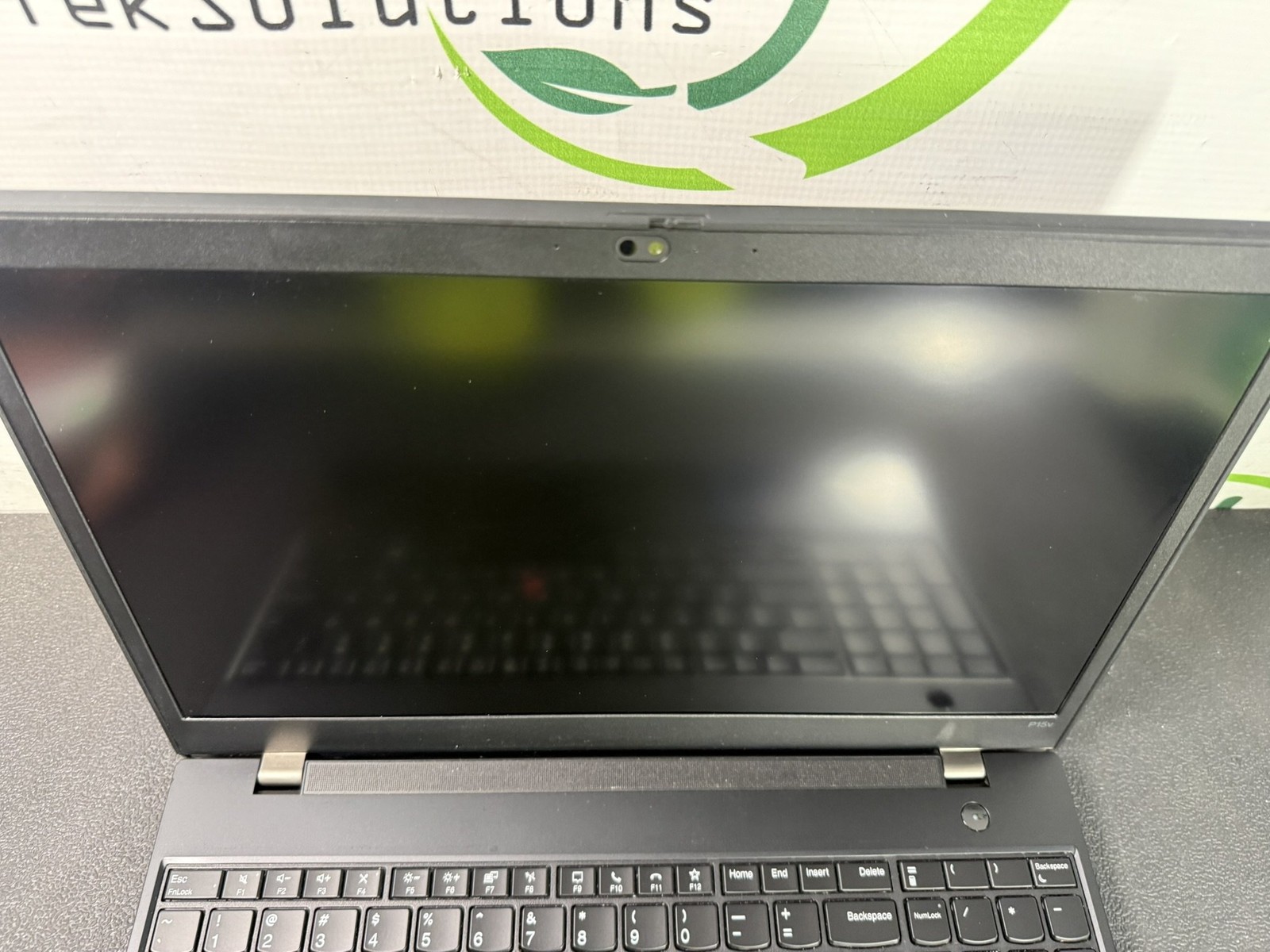Lenovo ThinkPad P15v Gen 1 15.6″ i7-10850H 32GB 512GB Quadro P620 Laptop – READ