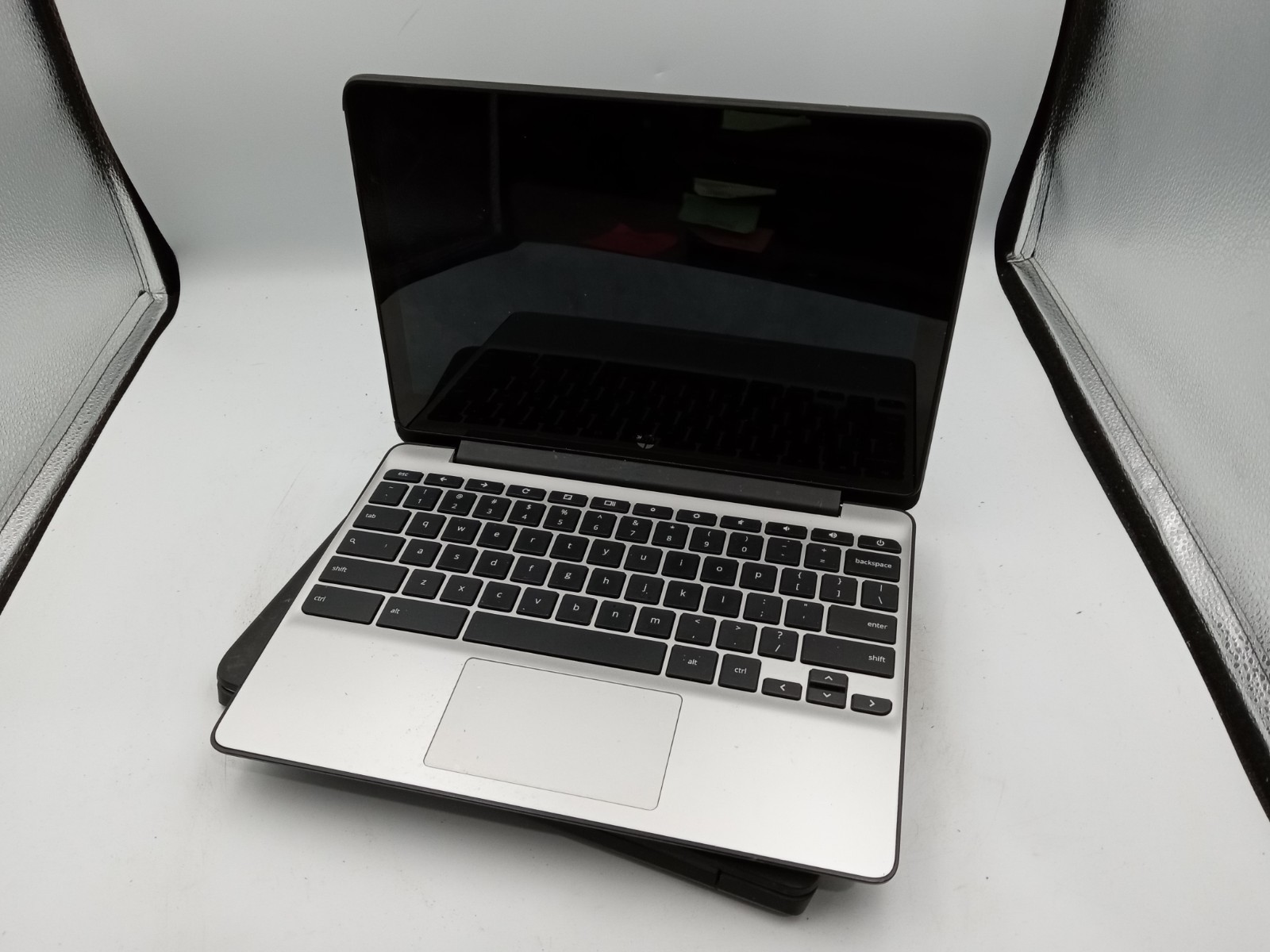 Lot of 10 – HP Chromebook 11 G3 G4 G5 11″ Laptop -FOR PARTS -VARIOUS ISSUES -RR