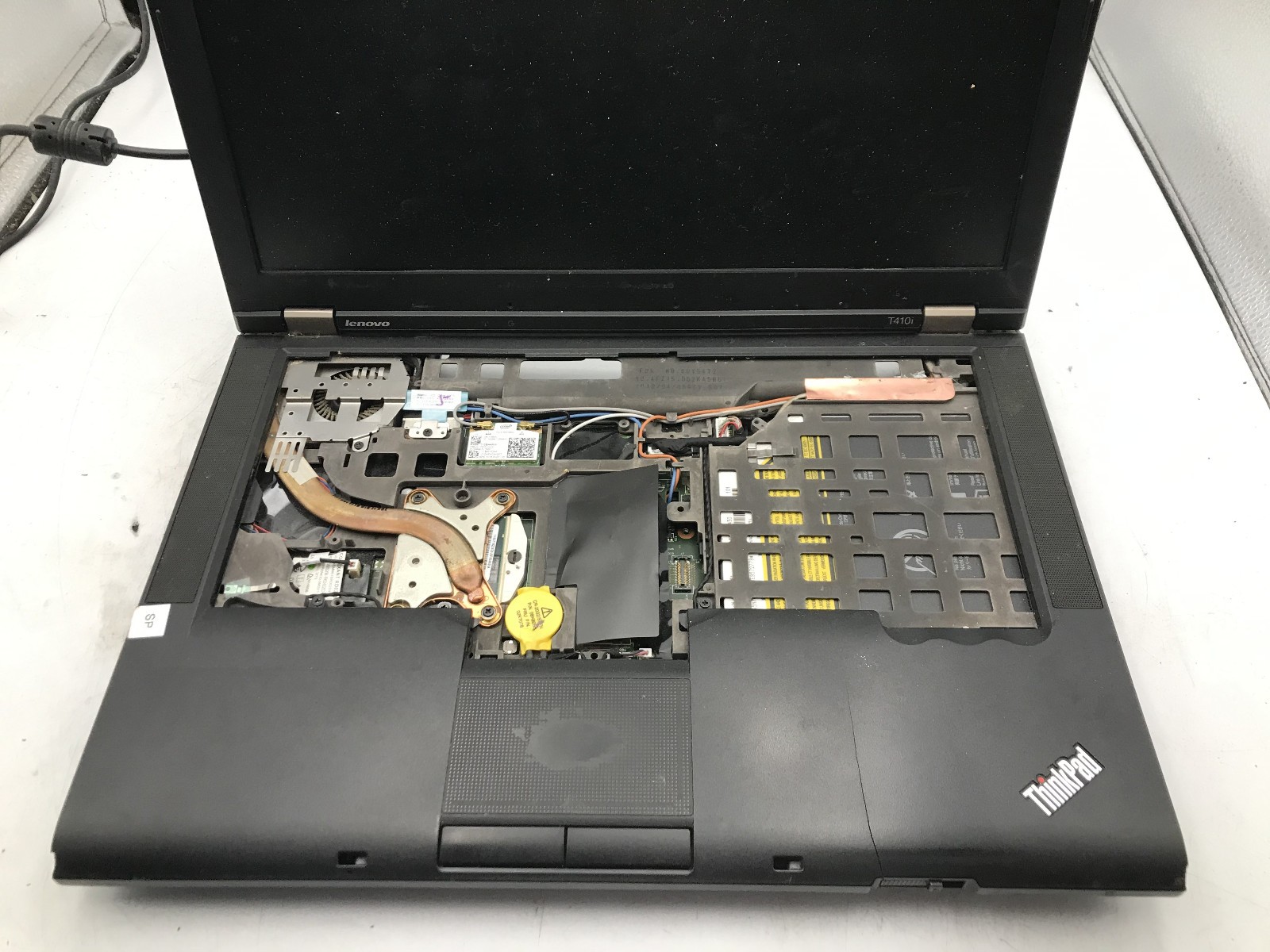 LENOVO THINKPAD T410i – FOR PARTS/REPAIR – INTEL I3 330M – NO RAM -READ DESC- BB