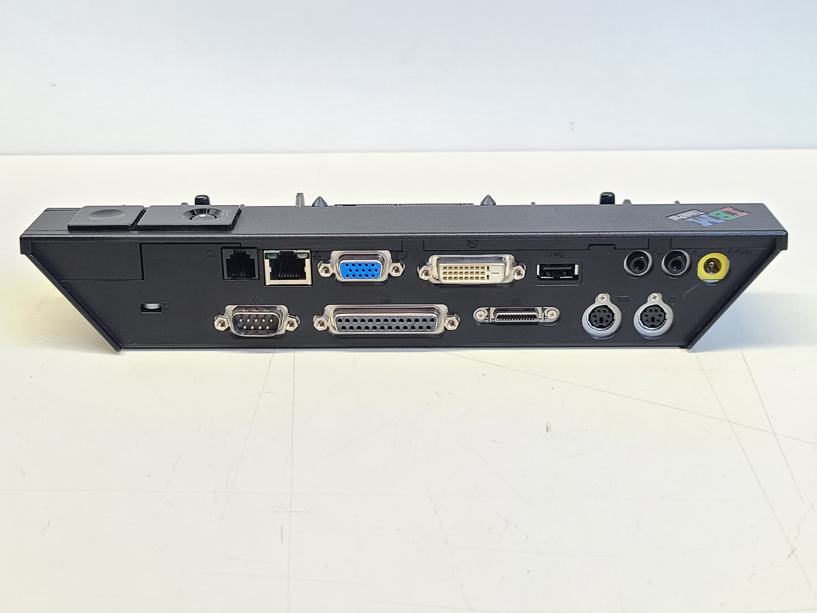 IBM Thinkpad R31 14.1″ Pentium 3 1000 + 384MB + 20GB Windows 98SE + DOCK TESTED