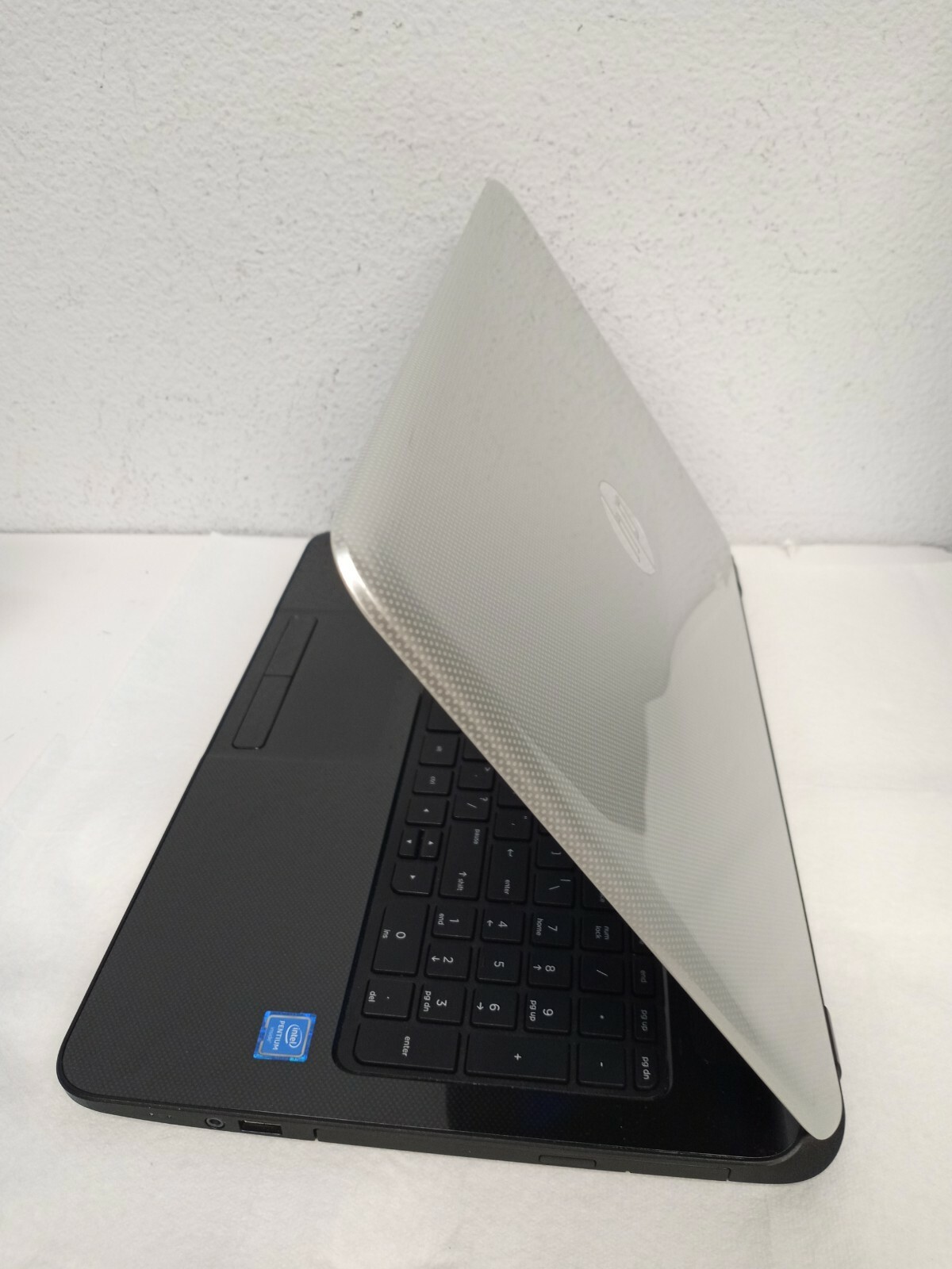 HP 15-1271WM 15.6″ Laptop Intel Pentium N3540 2.16GHz 8GB Ram 500GB HD DVD Win10