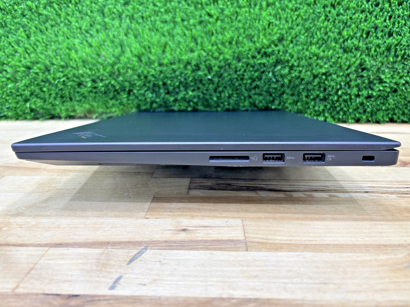 Lenovo ThinkPad P1 Gen 3 Core i7-10th Gen 2.70GHz 32GB 512GB SSD NVIDIA Q T2000*