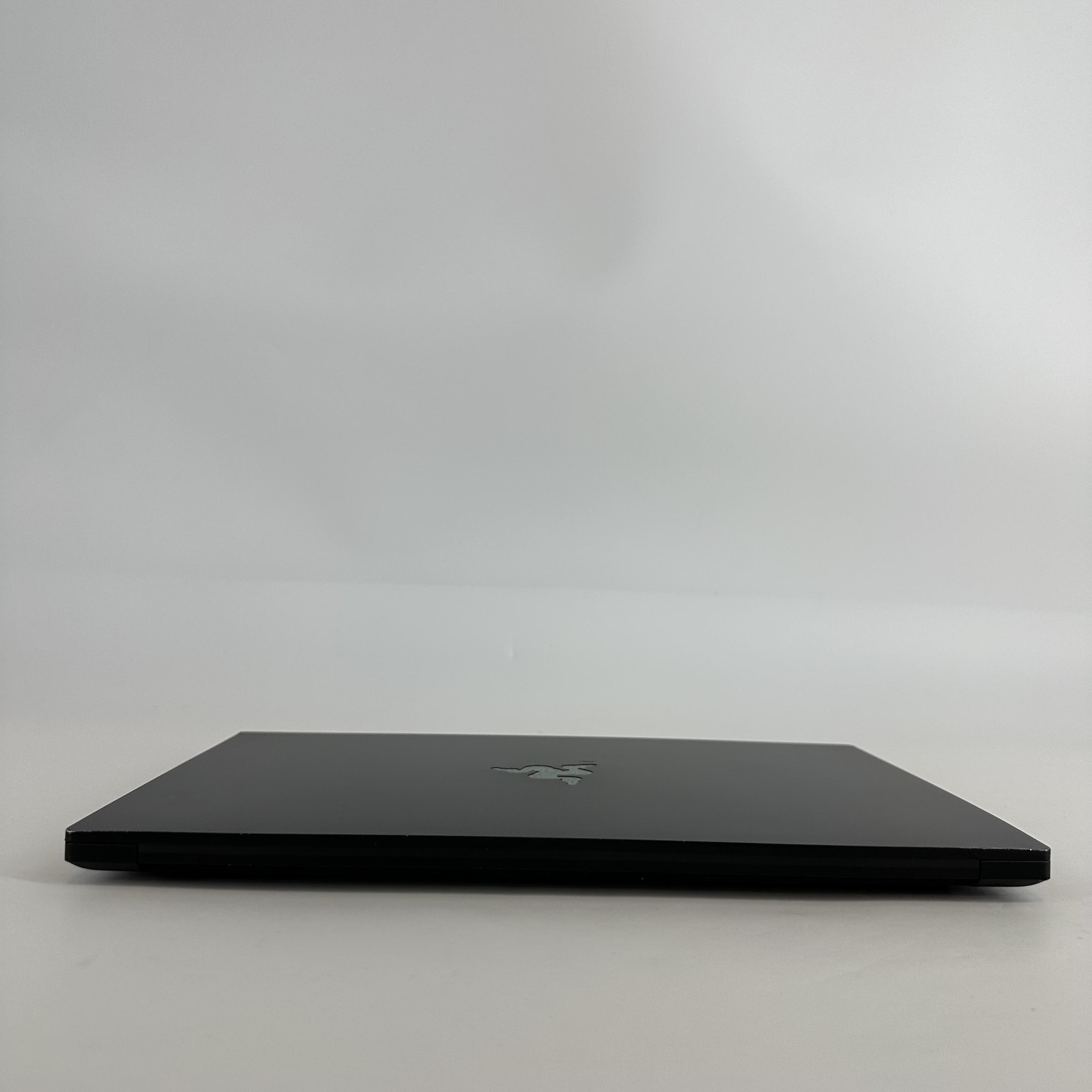 Razer Blade 15 240Hz 2K 2.4 GHz i7-12800H 32GB 1TB SSD RTX 3080 Ti BENT FRAME