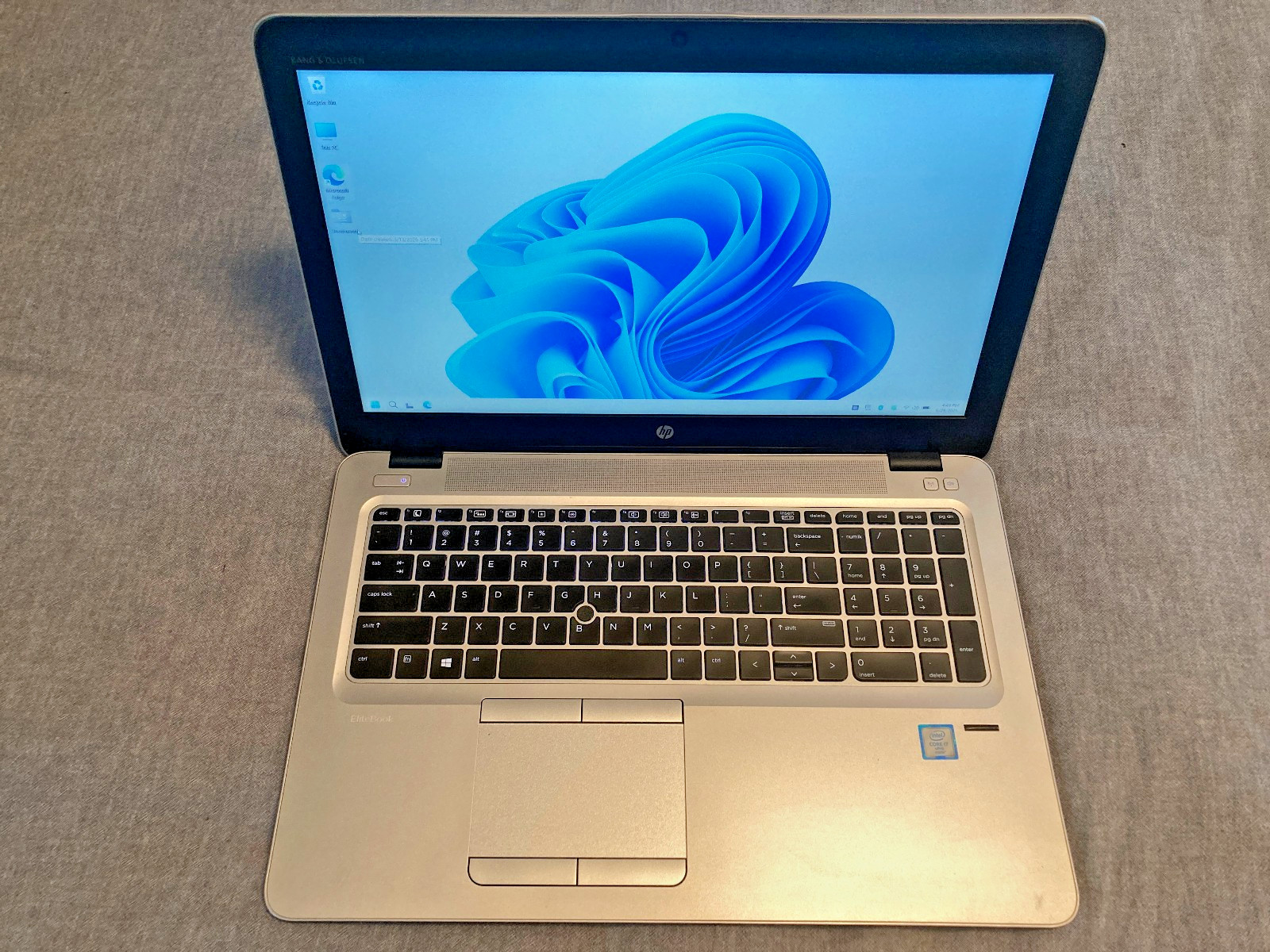 HP EliteBook 850 G3 15.6″ Laptop – i7-6600U 2.60GHz 8GB RAM 256GB SSD WIN 11 PRO