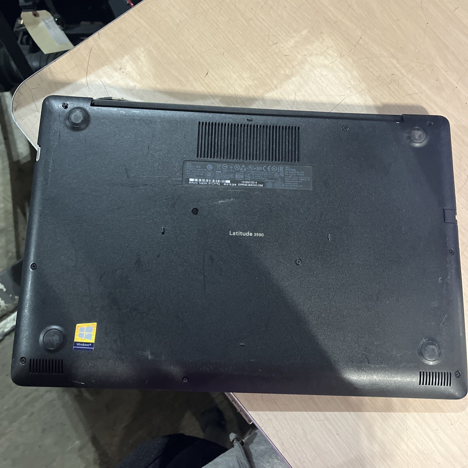 DELL LATITUDE 3590 INTEL CORE I5-8250U 8GB RAM NO HD