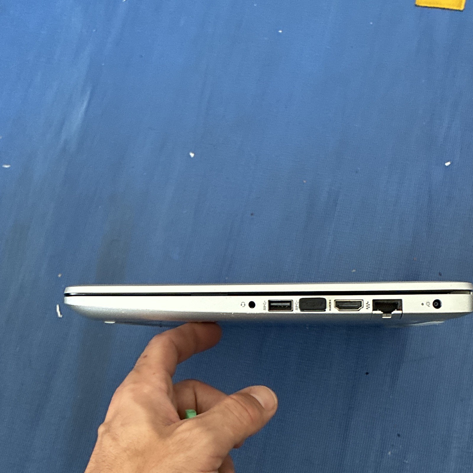 HP 15-dw0002xx 15.6″ Laptop AMD A9 2.9GHz 4GB 1TB HDD Silver Webcam