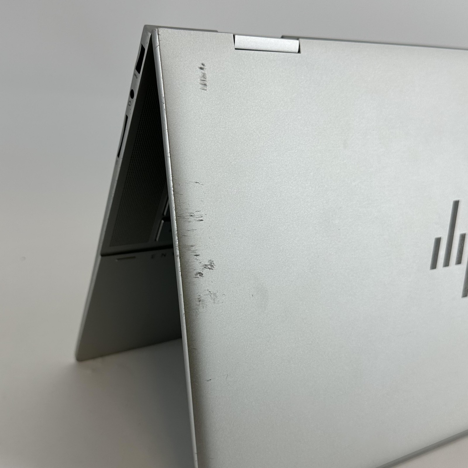 HP Envy x360 15.6 Silver FHD TOUCH 1.3 GHz i5-1235U 8GB RAM 256GB SSD Good