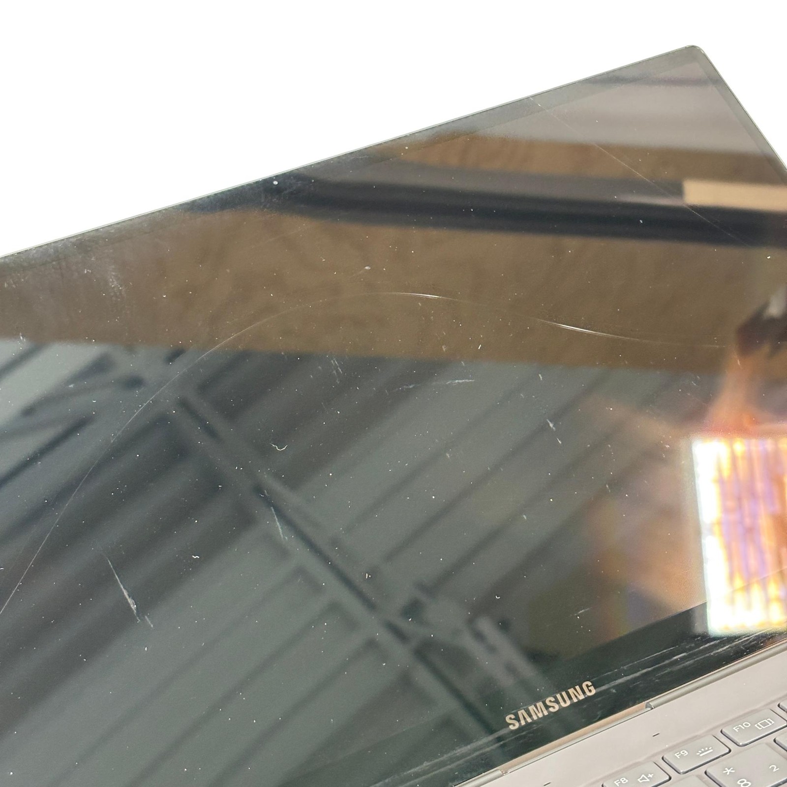 Samsung Galaxy Book S NP767XCM i5-L16G7 8GB RAM 256GB SSD 13.3″ CRCKD SCRN