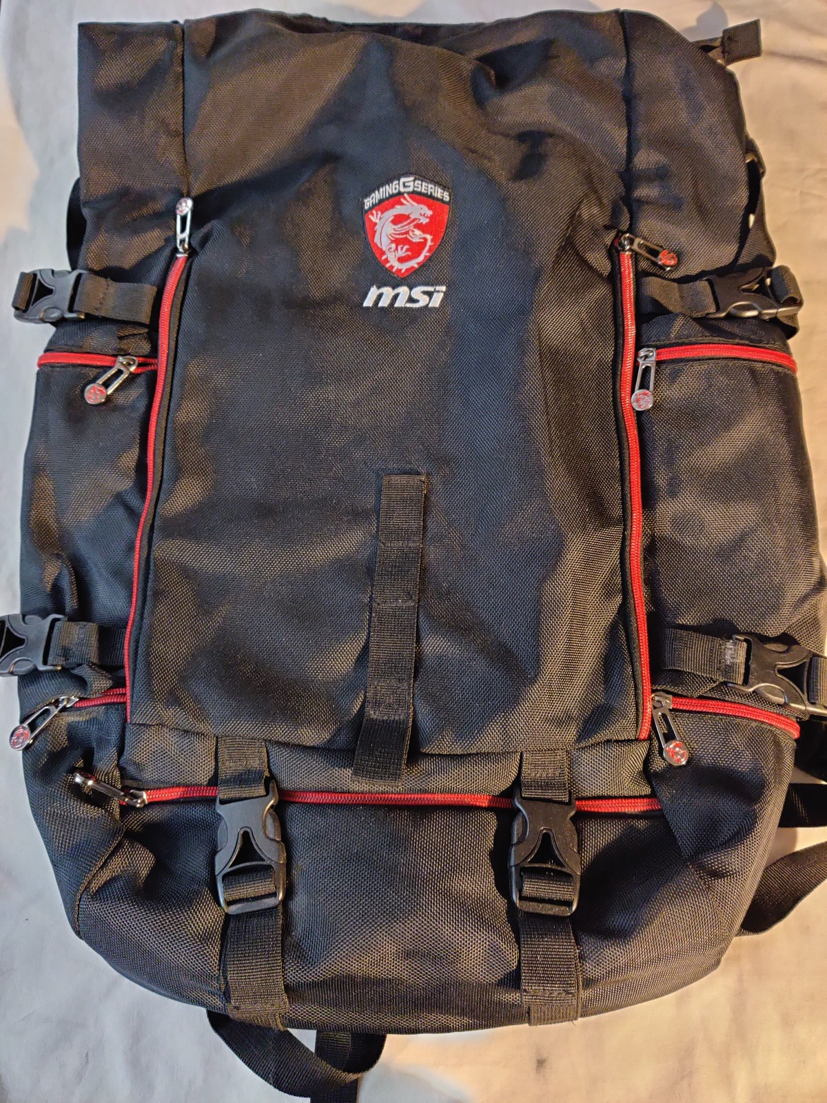 MSI Titan GT83VR 6RF Laptop i7-6920HQ 32GB GTX 1080 1TB SLI Gaming