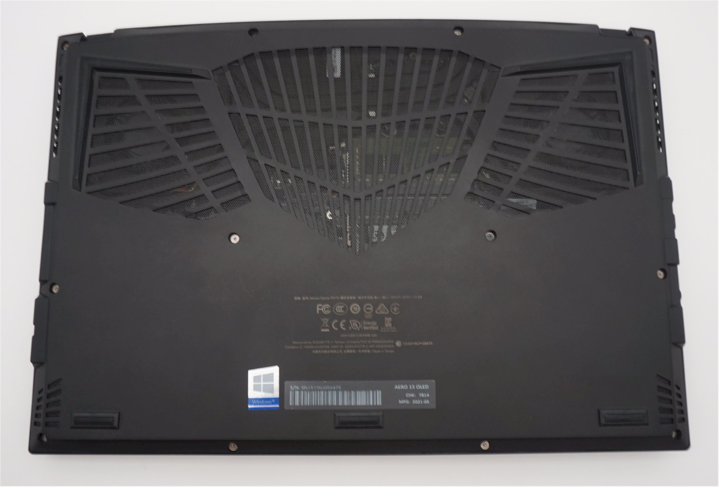 Gigabyte AERO 15 OLED 4K HDR Gaming Laptop i7-11800H 32GB RTX 3080 8GB Very Good