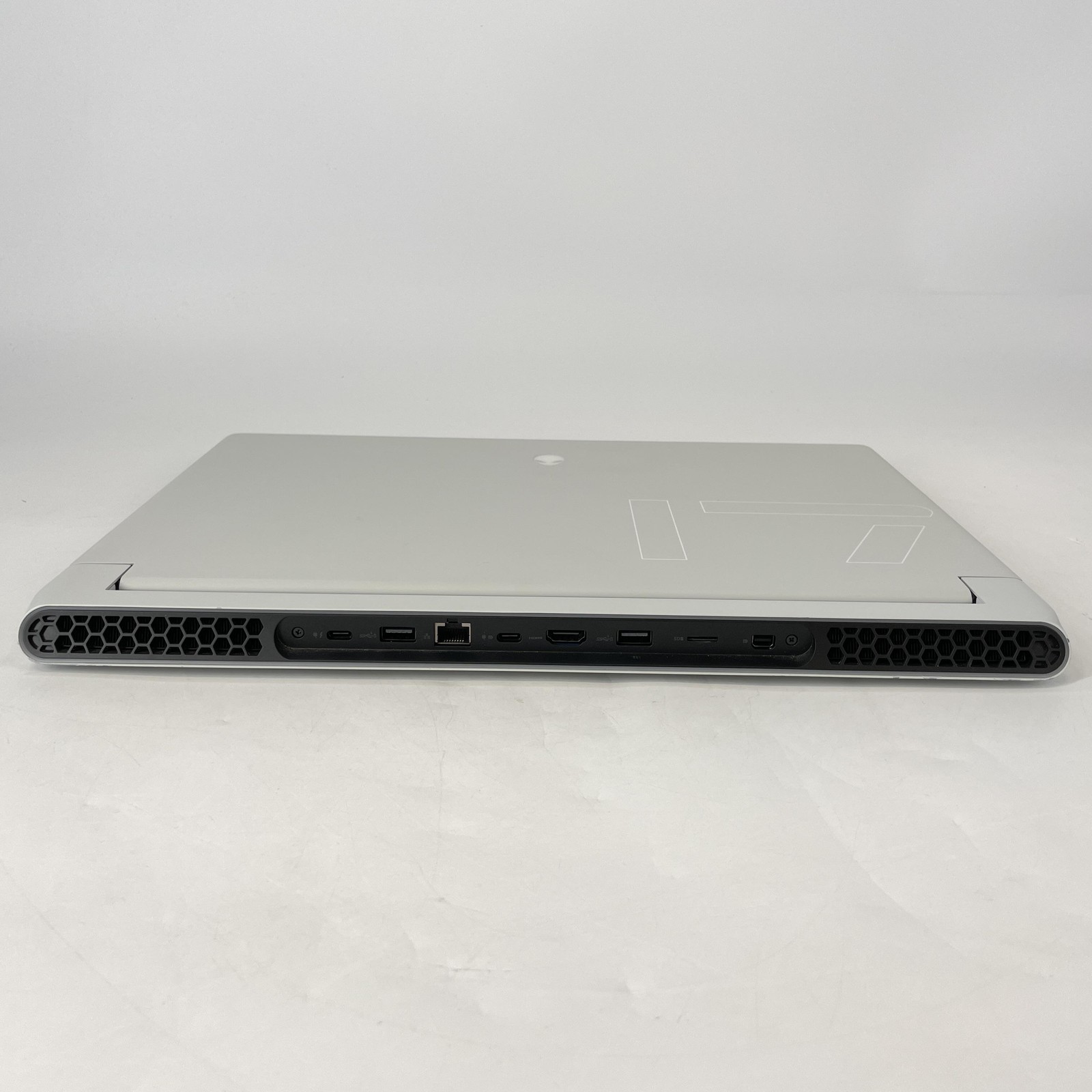 Dell Alienware X17 R1 360Hz FHD i7-11800H 2.3GHz 32GB 2TB SSD RTX 3070 Very Good
