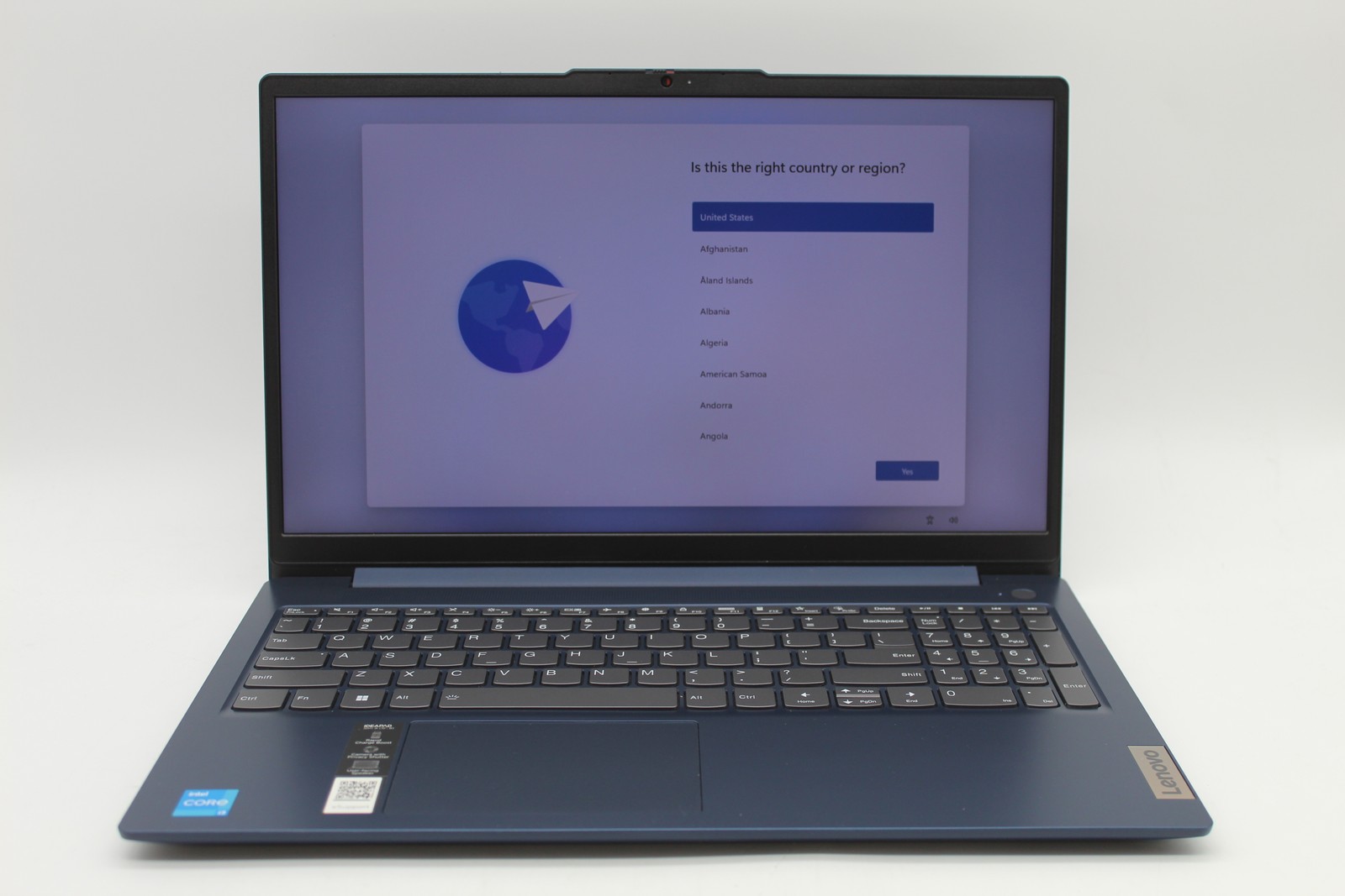 Lenovo IdeaPad Slim 3 15IRU8 Core i3-1315U 1.2GHz 8GB 256GB SSD PC1795868