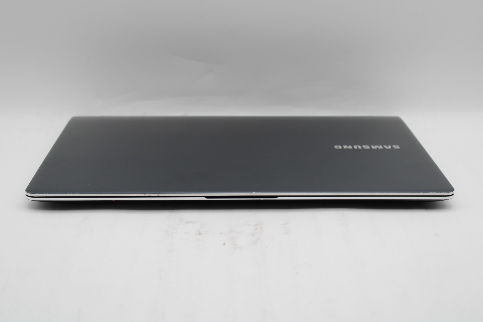 Samsung Series 9 NP900X3E i7-3537U 4GB RAM 256GB SSD No OS