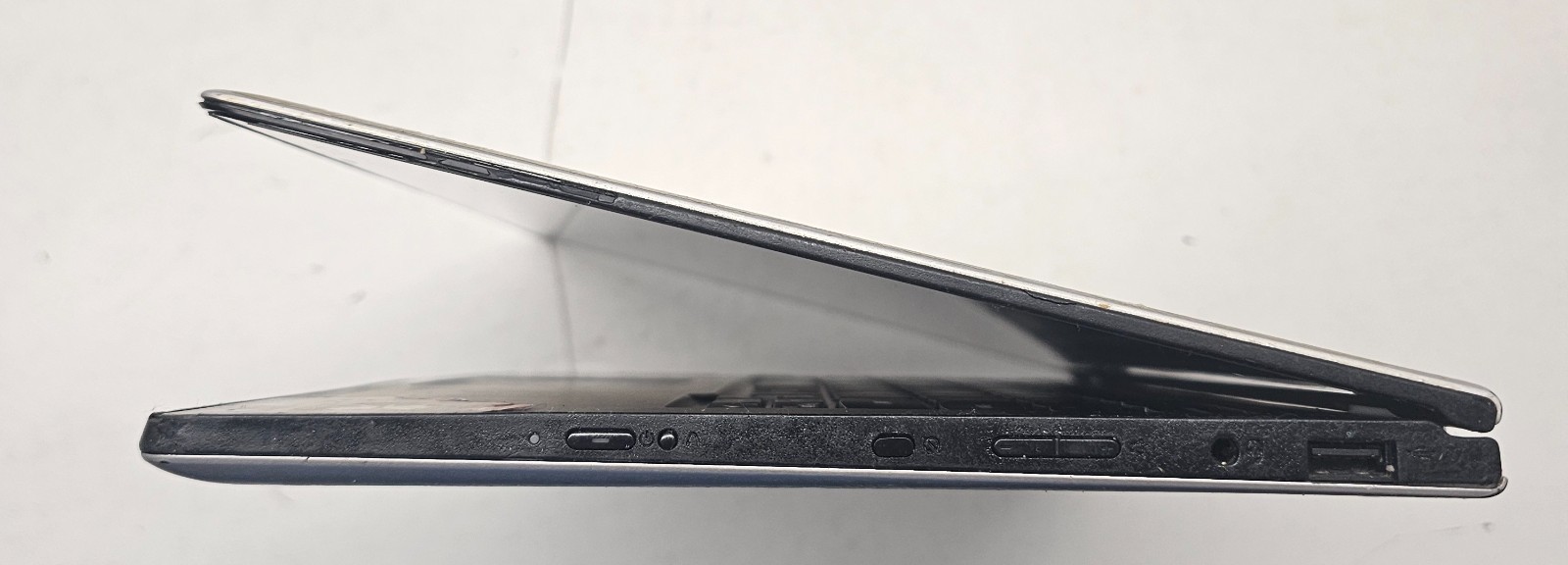 Lenovo Yoga 2 11 Laptop Intel Core i3-4012Y NO RAM/HD/OS/POWER (FL)