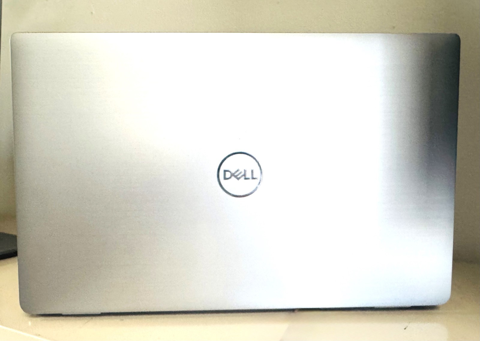 DELL LATITUDE 9520 2-in-1 i7-1185G7 16GB RAM 512GB SSD WIN 11 HOME