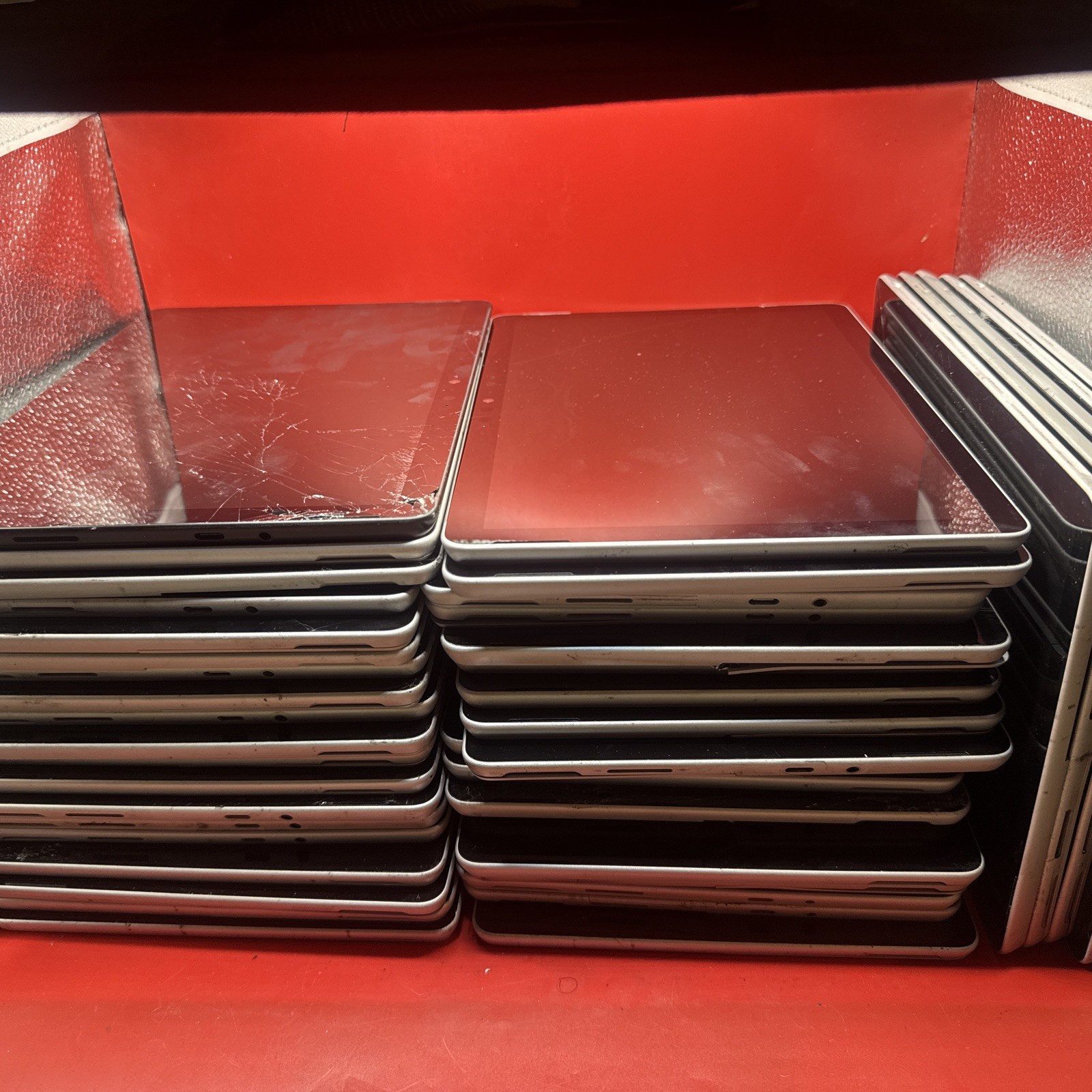 Lot Of 43 Microsoft 1926 Surface Go 2 10.5″ 1.70Ghz 8GB Ram 128GB FOR PARTS Only