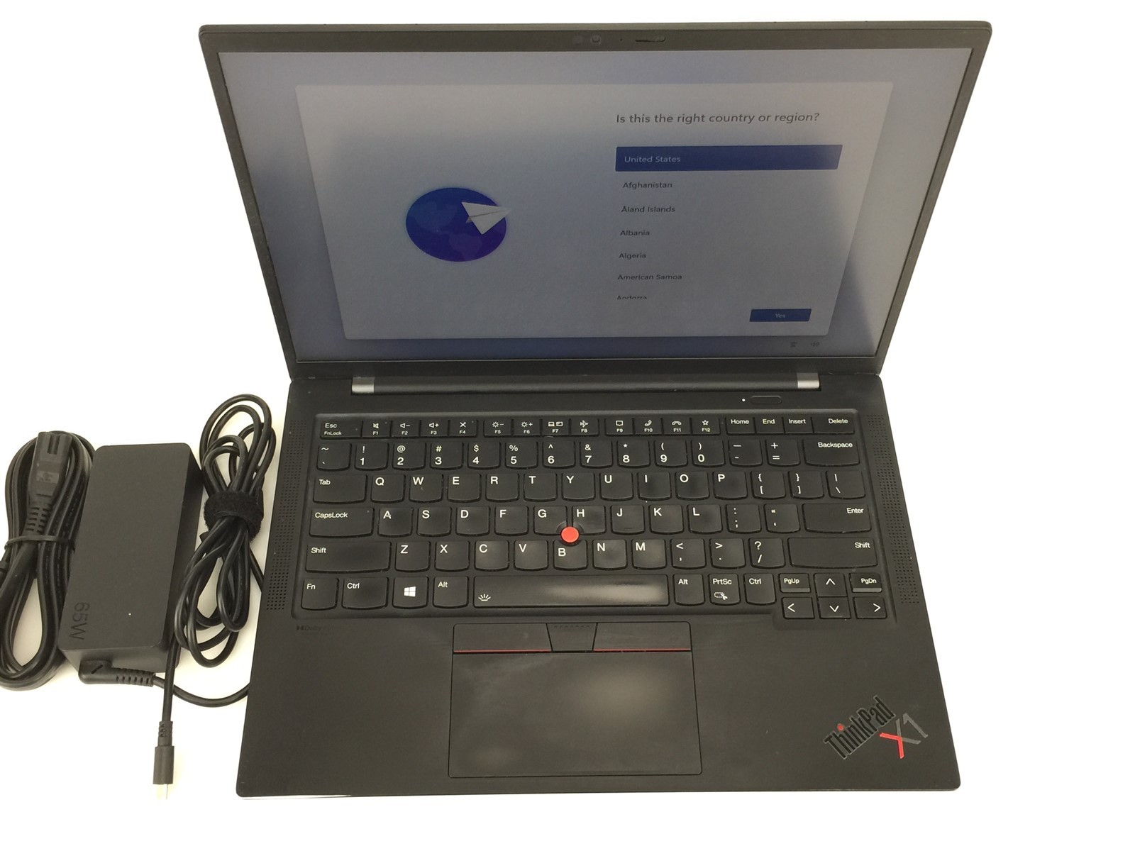 Lenovo ThinkPad X1 Carbon Gen 9 i7-1185G7 4.80GHz 16GB RAM 256GB SSD Win 11 Pro