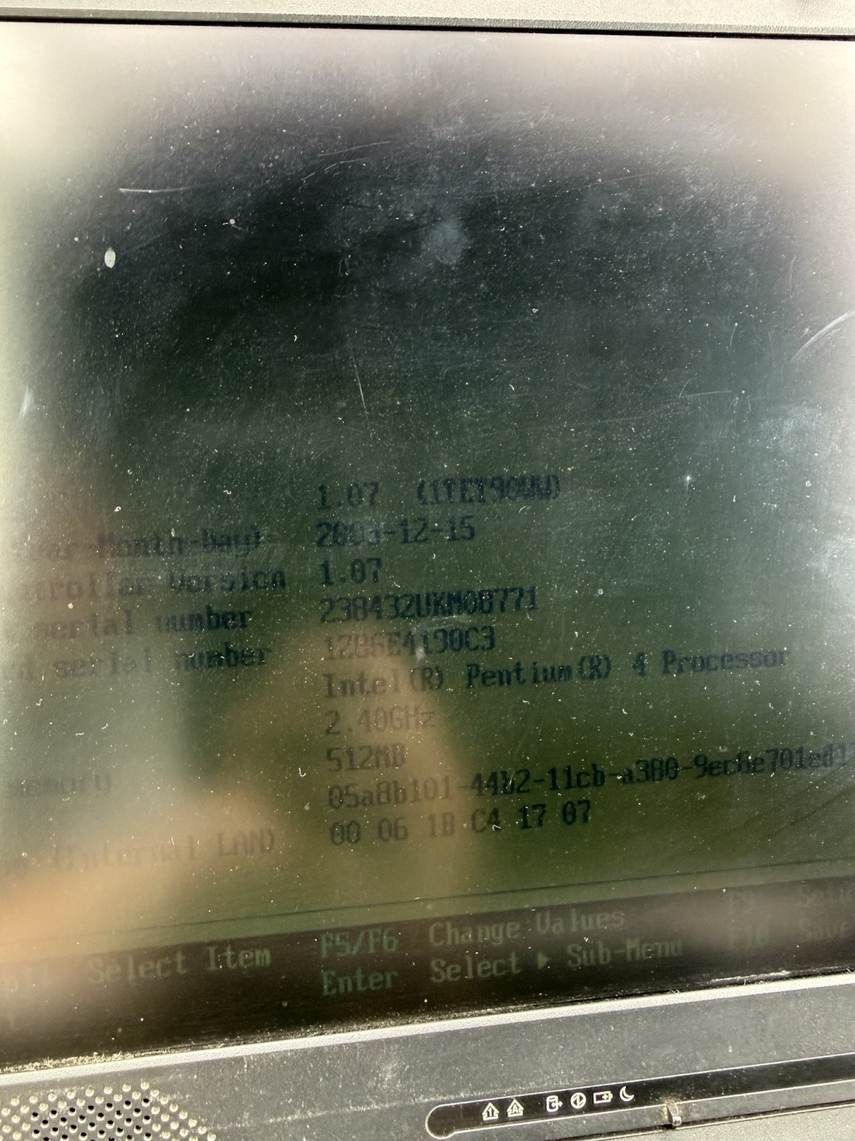 VINTAGE IBM ThinkPad G40 15.1” WinXPpro, 256Mb, 20GB, CD, Charger, Powers On