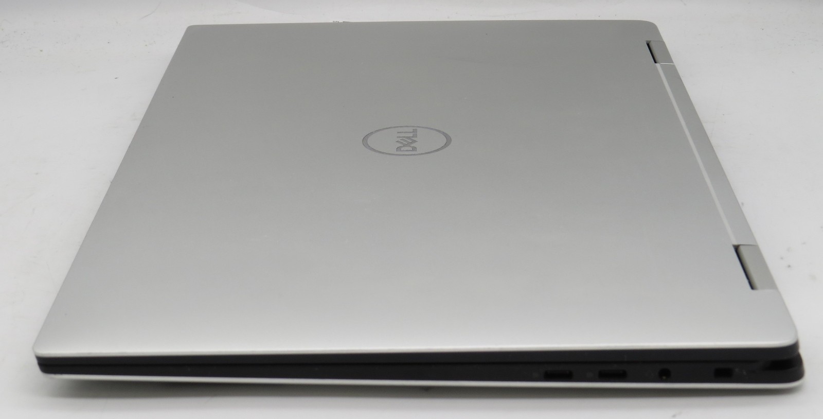 Dell XPS 15 9575 Touch 2in1 i7-8705G 16GB RAM 256GB SSD Radeon Vega No OS