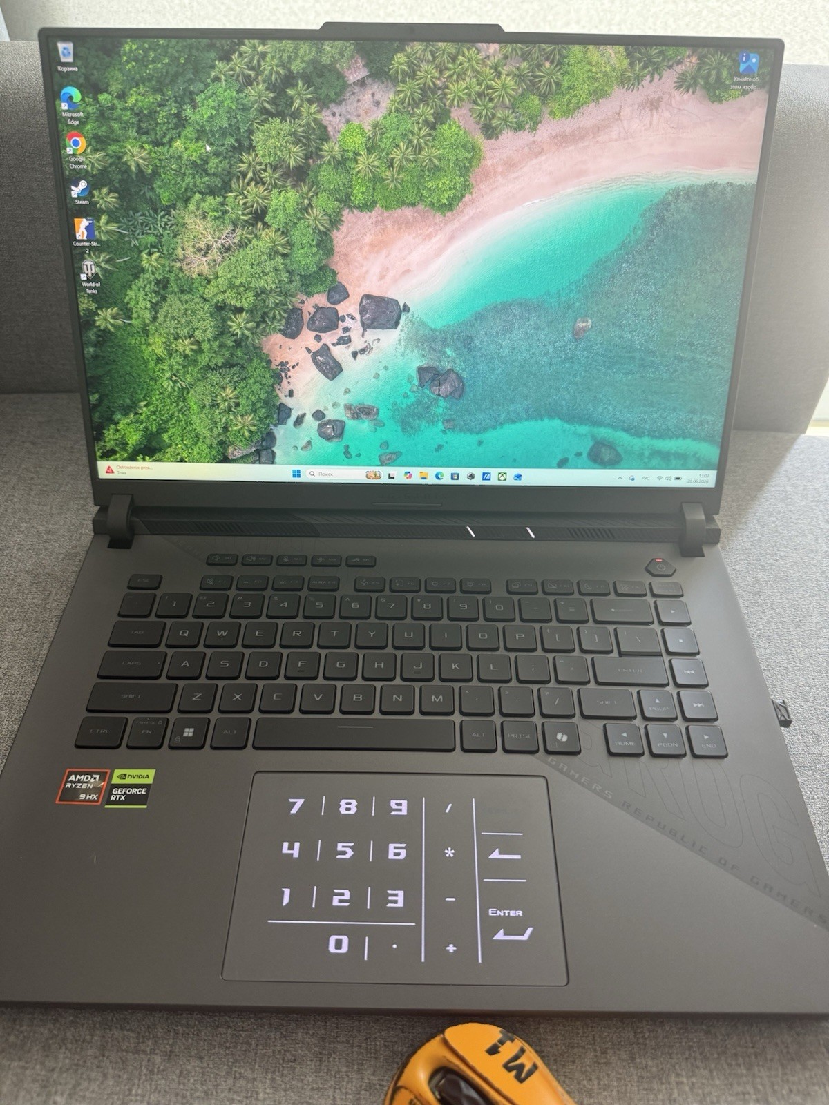 ASUS ROG Strix G614FR 16in Ryzen 9 32GB 1TB SSD Win11 GeForce RTX 5070 Ti