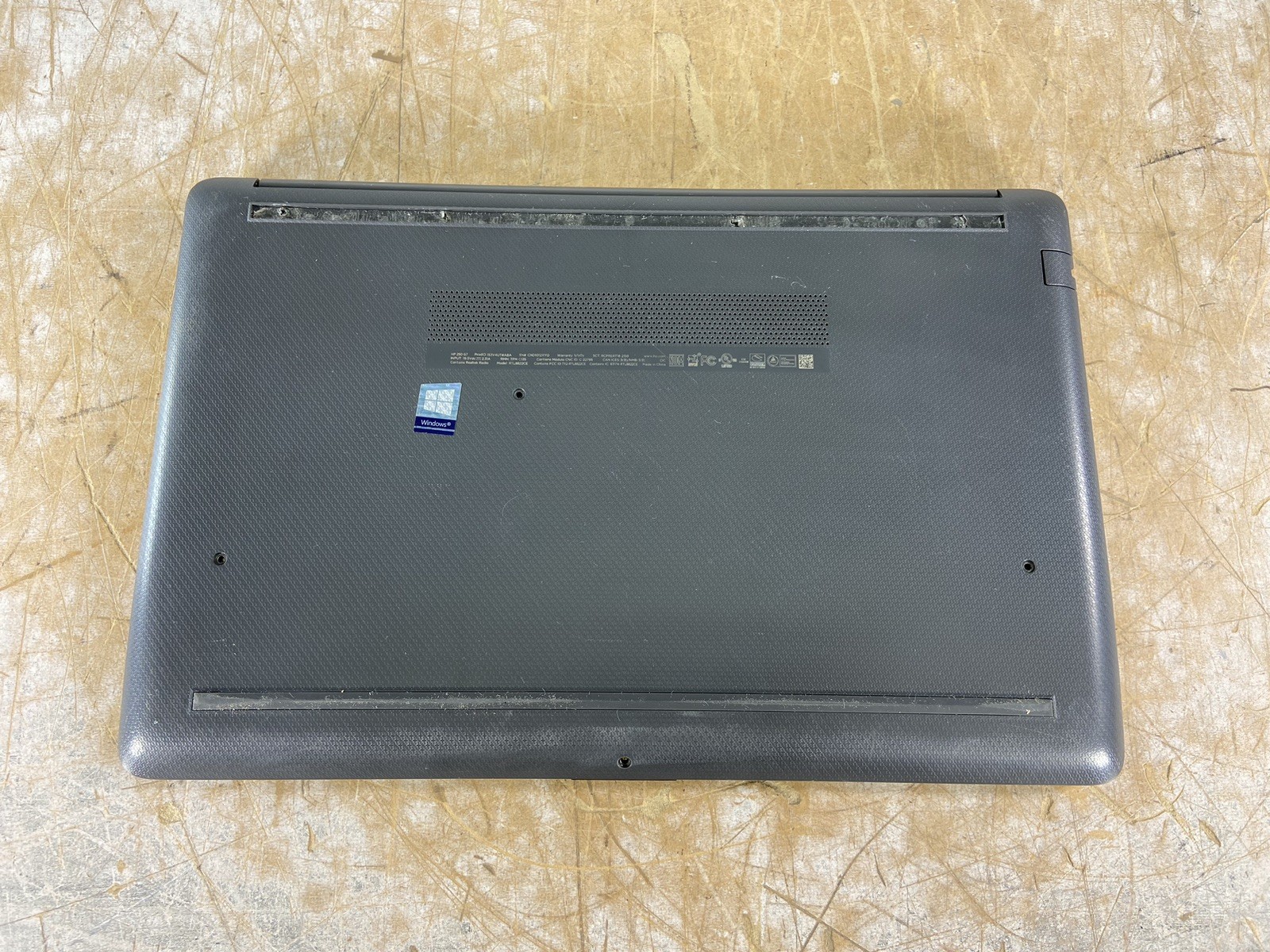 HP 250 G7 i5-1035G1 @ 1.00GHz, 16GB RAM, NO HDD/OS