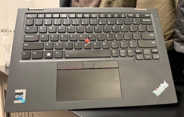 Lenovo ThinkPad X13 Yoga Gen 3, Intel i7 12Gen 16GB RAM, 512GB SSD, Win 11 Pro