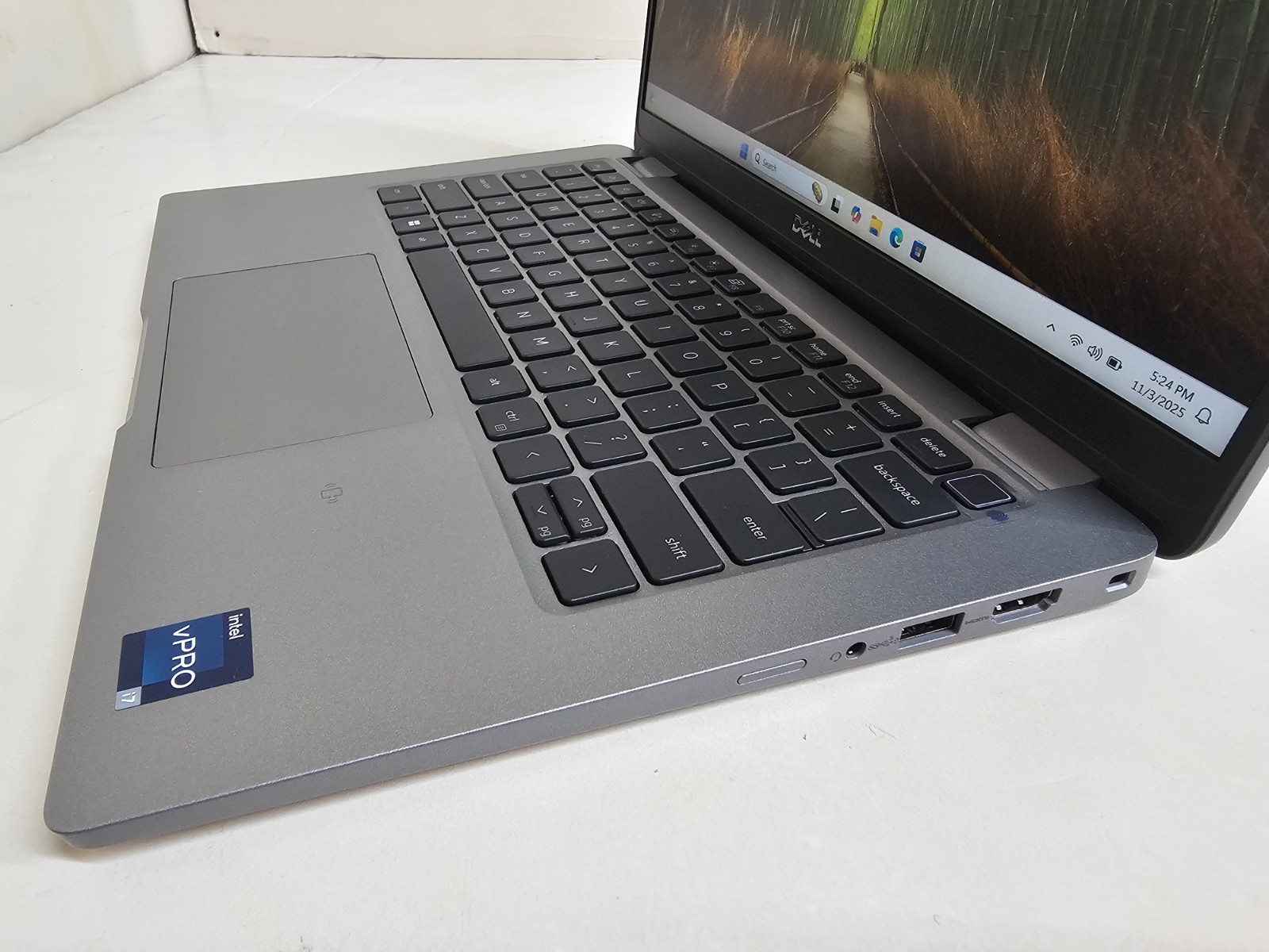 Dell Latitude 5340 2 in 1 Tablet Laptop – i5-1365U 16GB 256GB 13.3″ Touchscreen