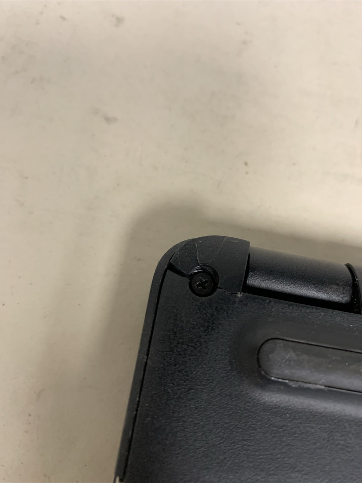 Dell Latitude 3580 15.6″ Laptop i5-7200U 8GB RAM NO HDD | Boot To Bios | DESC