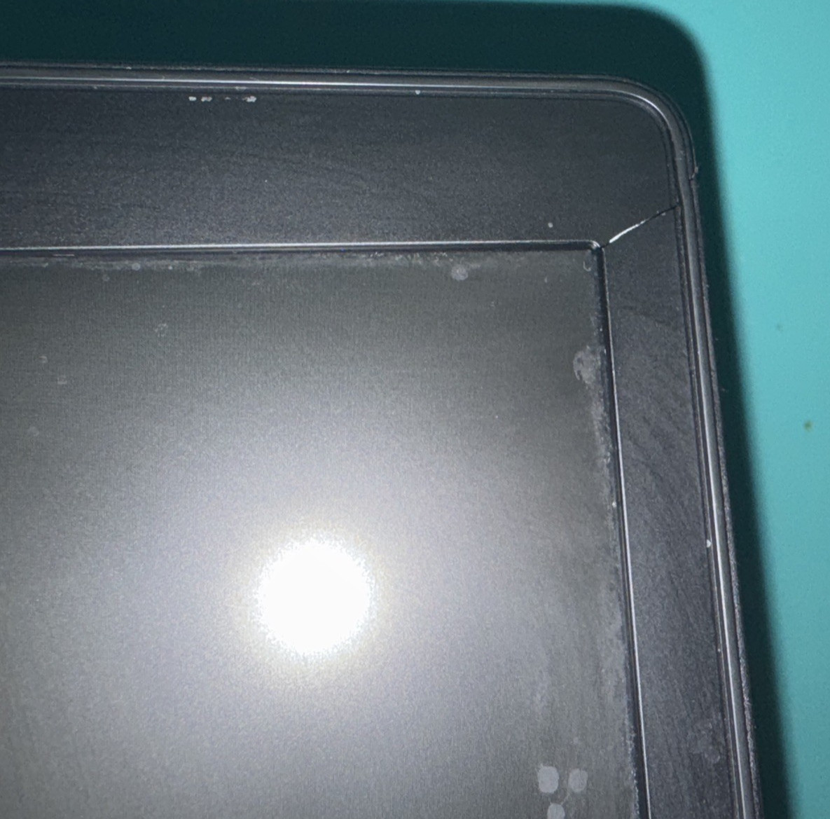HP ZBOOK 17 G1 (i7-7820HQ 3.90GHZ, 512GB SSD, No RAM, Quadro P3000) FOR PARTS