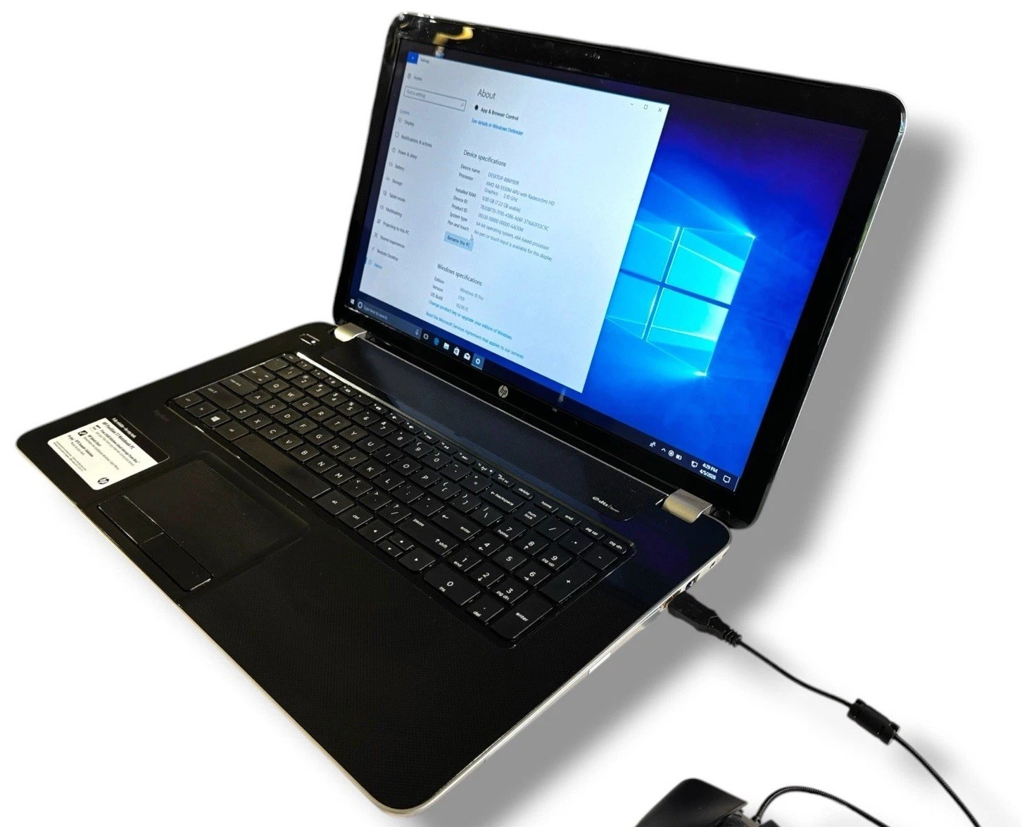 HP Pavilion 17 Laptop 17” AMD A8-5550M 8GB 750GB HDD READ