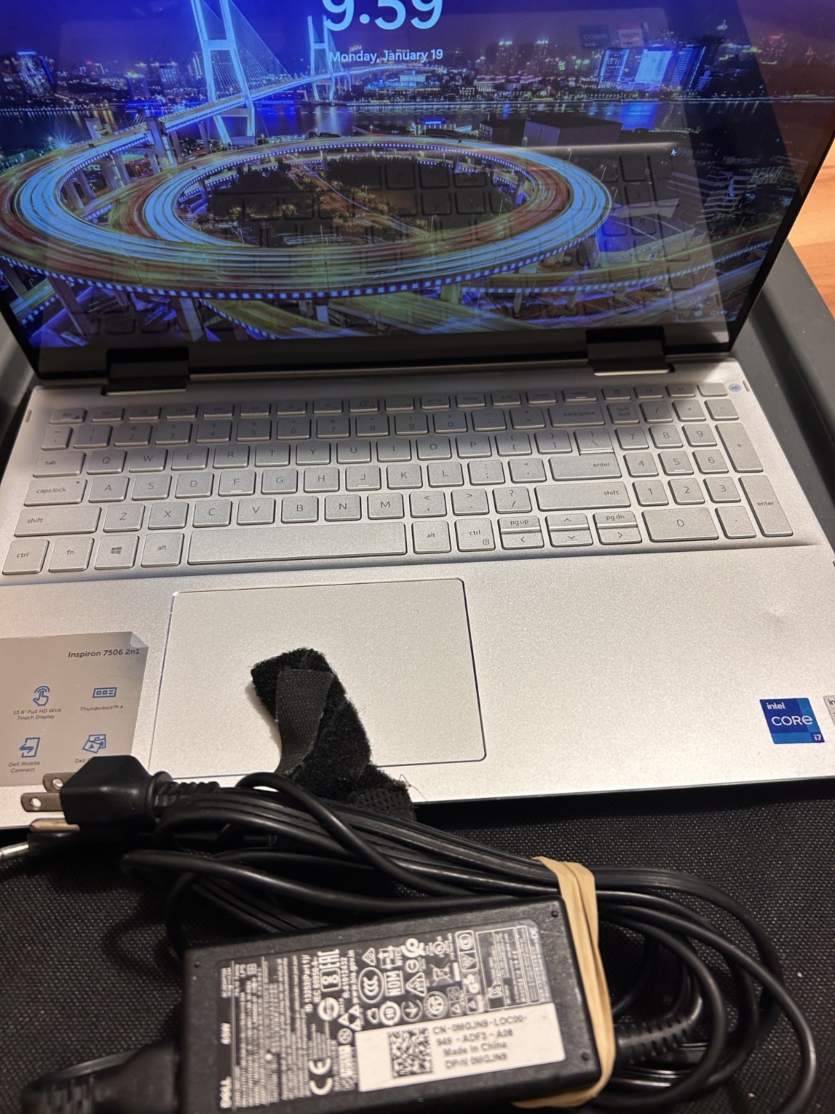 Dell Inspiron 7506 2-in-1 15.6″ Touch Laptop i7 2.8GHz 256GB SSD 16GB RAM read!
