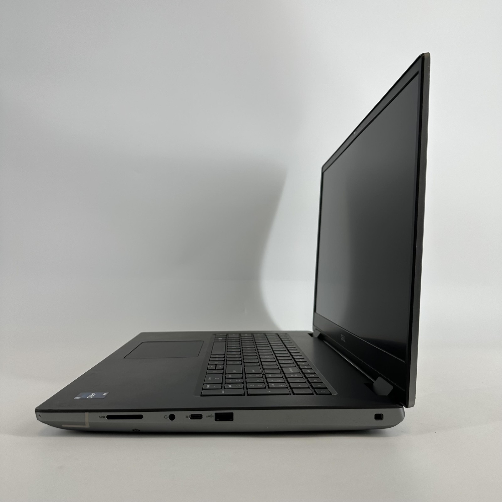Dell Precision 7780 17.3 FHD 2.2 GHz i9-13950HX 64GB 512GB SSD RTX 4000 Ada