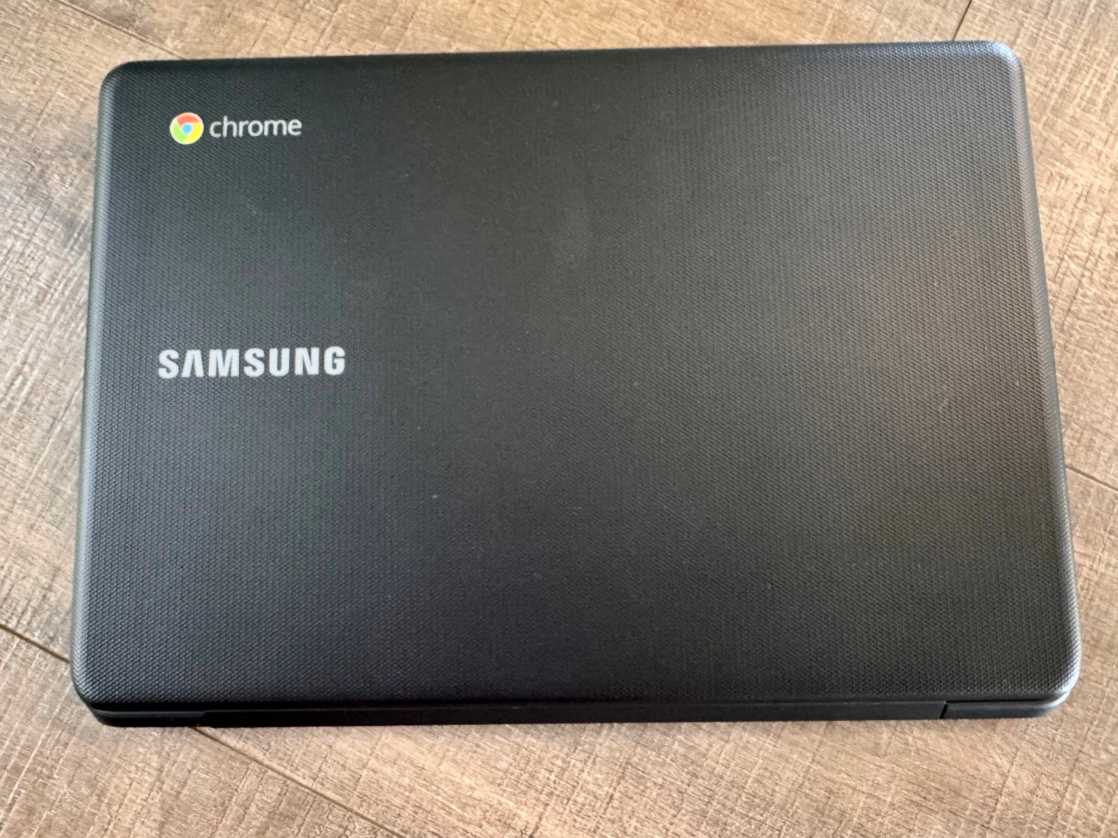 Samsung Chromebook 3 ‎XE500C13-K05US 11.6” 16GB, 2GB RAM, Charger – Excellent
