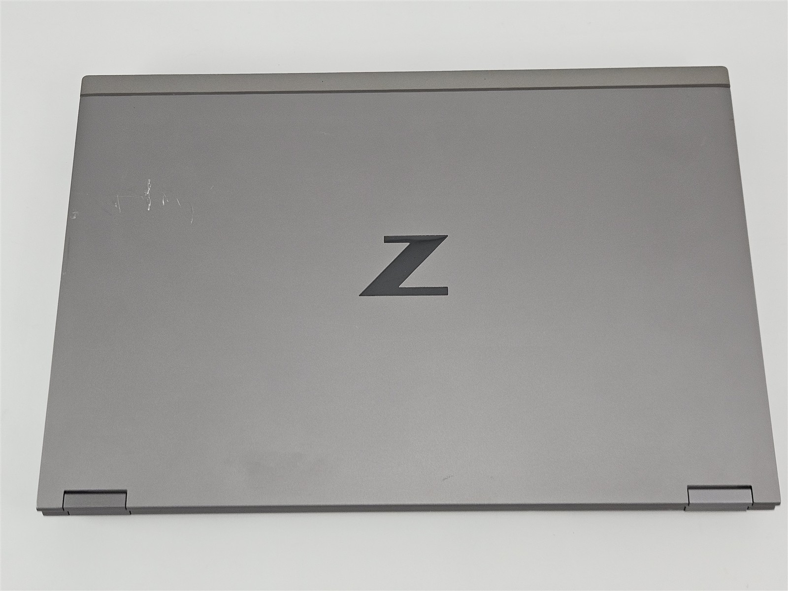 HP ZBook Fury 15 G8 i9-11950H 32GB 1TB SSD 15.6″ FHD RTX A4000