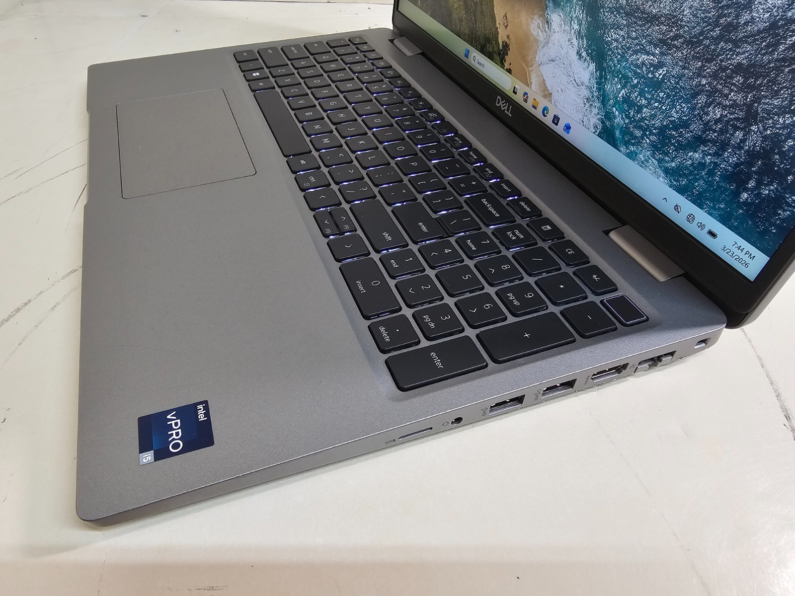 Dell Latitude 5530 Laptop – i5-1235u 16GB 512GB SSD Cam 15.6″ Touchscreen – SP3