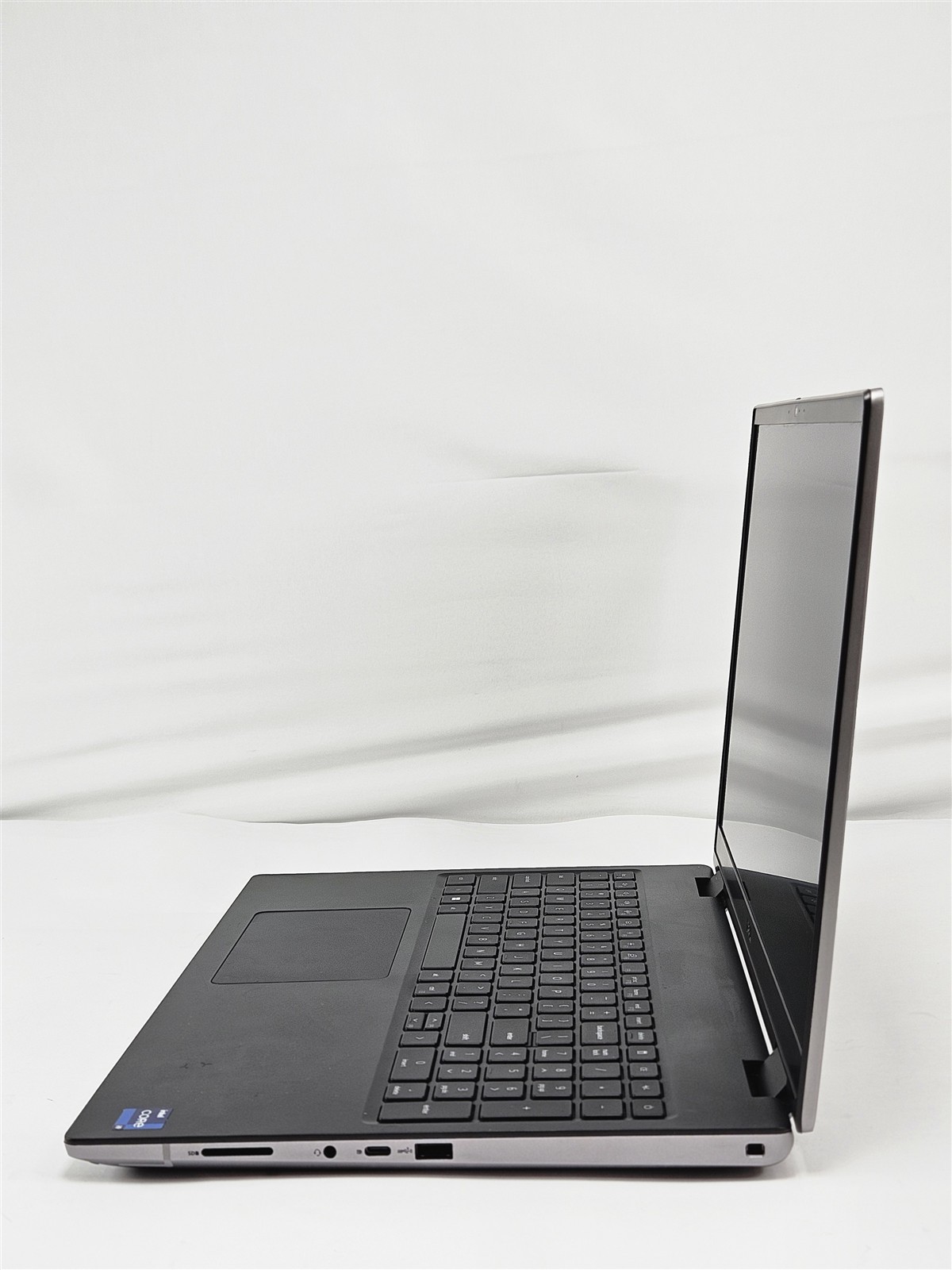 Dell Precision 7670 i9-12950HX 64GB 2TB SSD 16″ Mobile Workstation RTX A2000