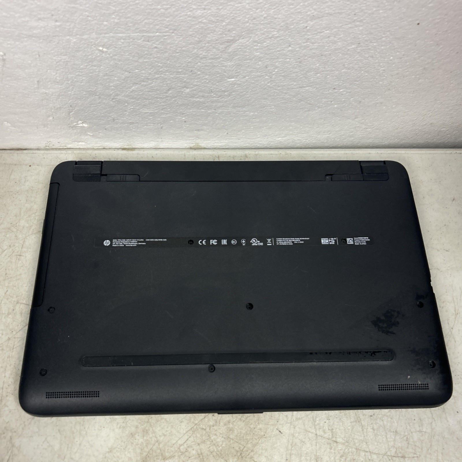 HP 15-af152n AMD A8-7410 2.20GHz 8GB RAM 1TB Hard Drive Bad Battery