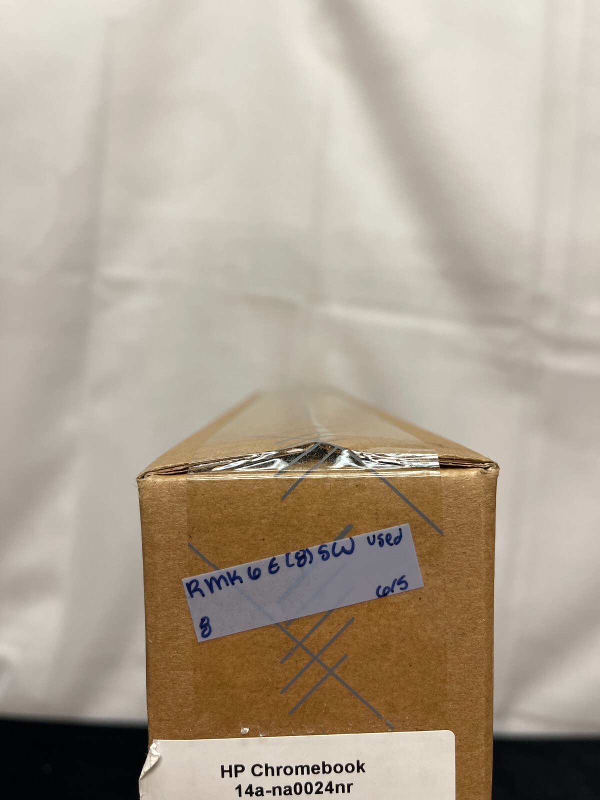 HP Chromebook 14a-na0024nr Silver 4GB RAM 32GB Storage Integrated 14″ Laptop