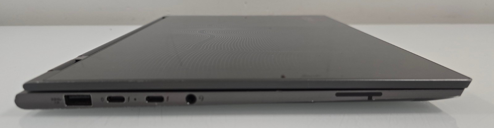 Lenovo Yoga C930-13IKB 13.9″ 4K UHD Touch i7-8550U 1.8GHz 12GB 512GB Grade B