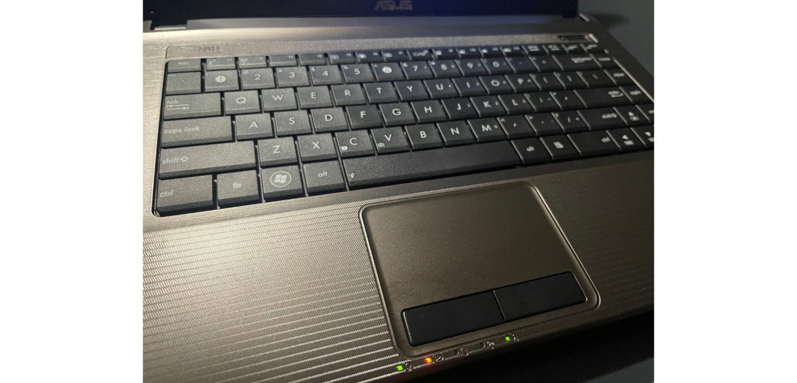 ASUS X44H Intel Celeron B815 1.60GHz RAM: 2GB DDR3 Storage: 320GB