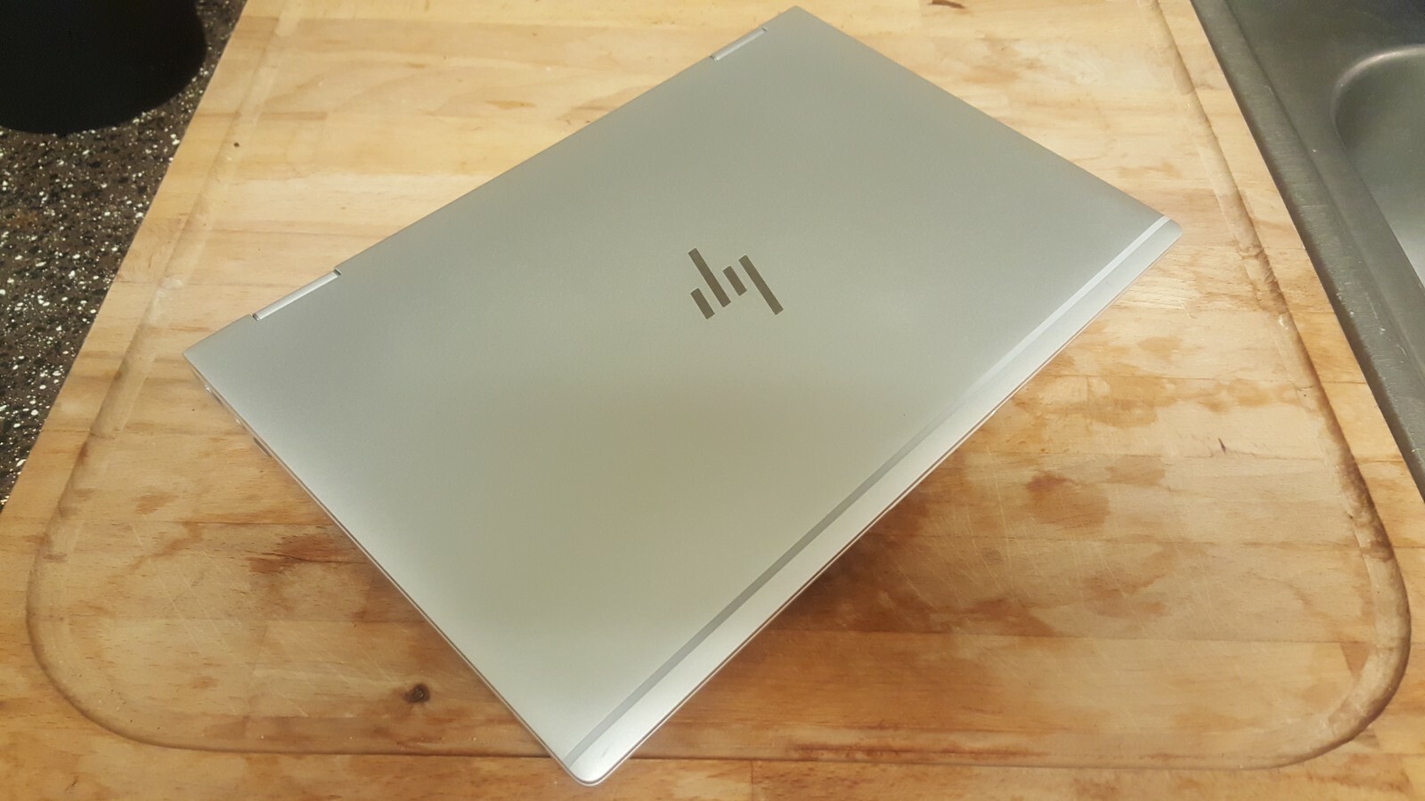HP EliteBook x360 1040 G6 14 in (512GB SSD, Intel Core i5 8th Gen., 1.60 GHz,…