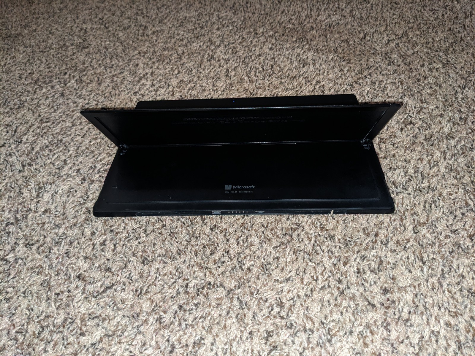 Microsoft Surface Pro 7 128GB Wi-Fi 12.3″ – Platinum