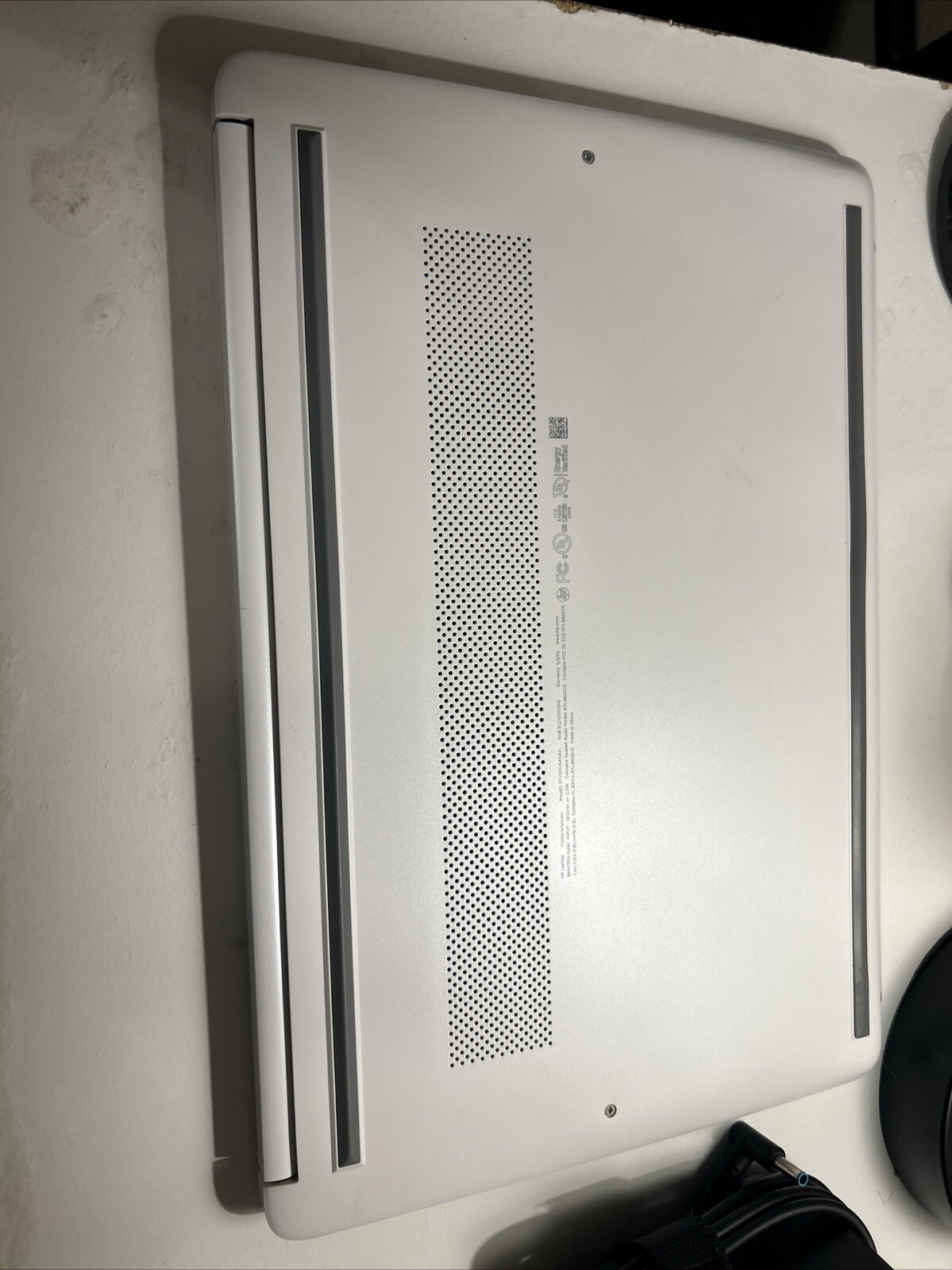 HP 14-fq0041nr Laptop – 3020E 4GB 64GB Windows 11 S Mode – Used