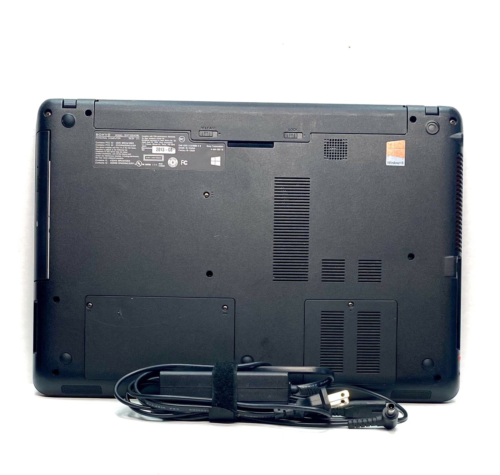 Sony VAIO Fit 15E SVF152A29L 15.5″ Notebook Computer (Black)