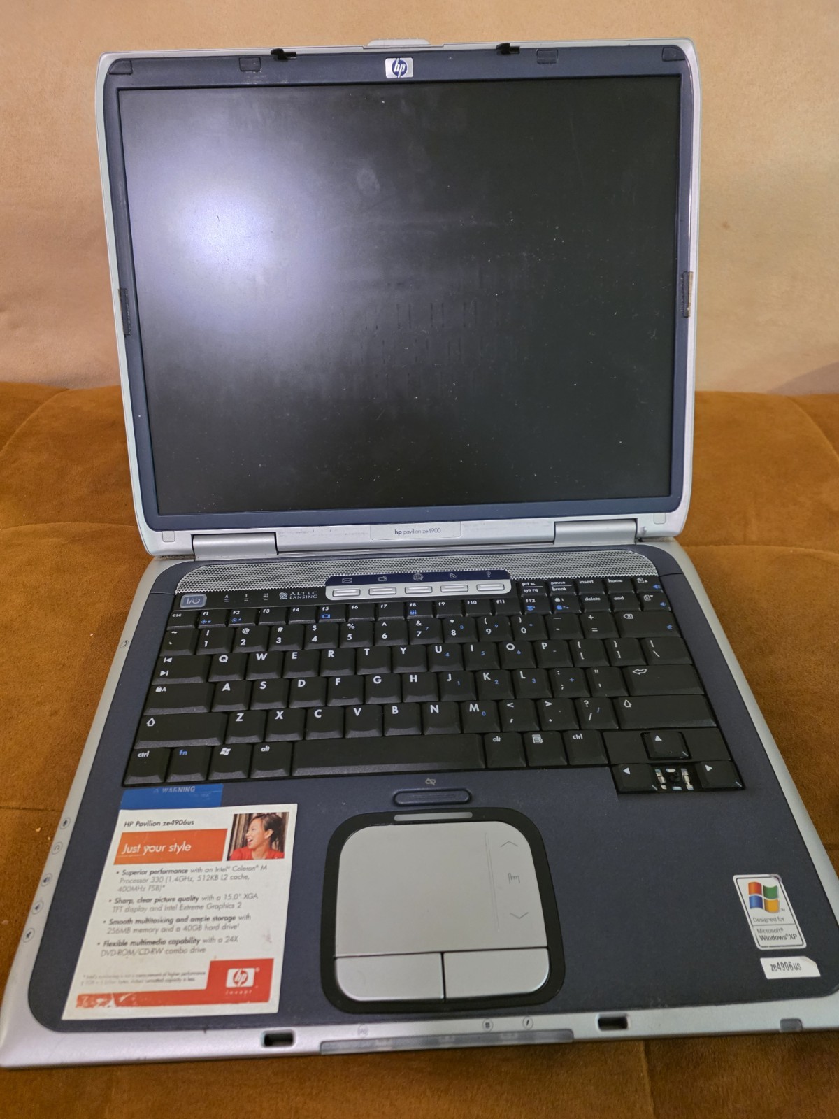 HP Pavilion ze4900 15in Laptop Celeron M 1.40GHz 256MB 40GB HDD XP Home