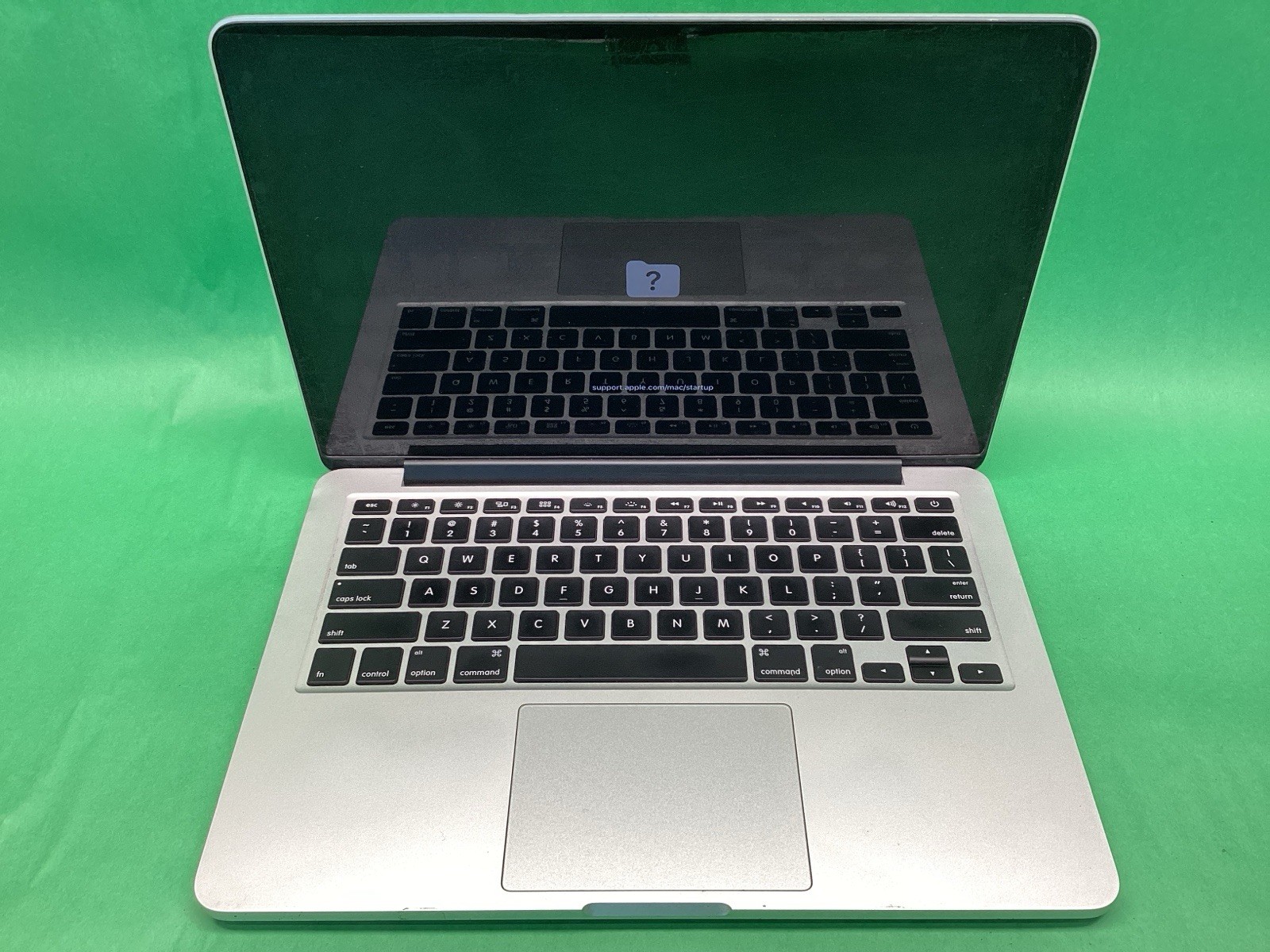 Apple Early 2015 MacBook Pro A1502 – 13” Laptop – POWERS ON – UNTESTED