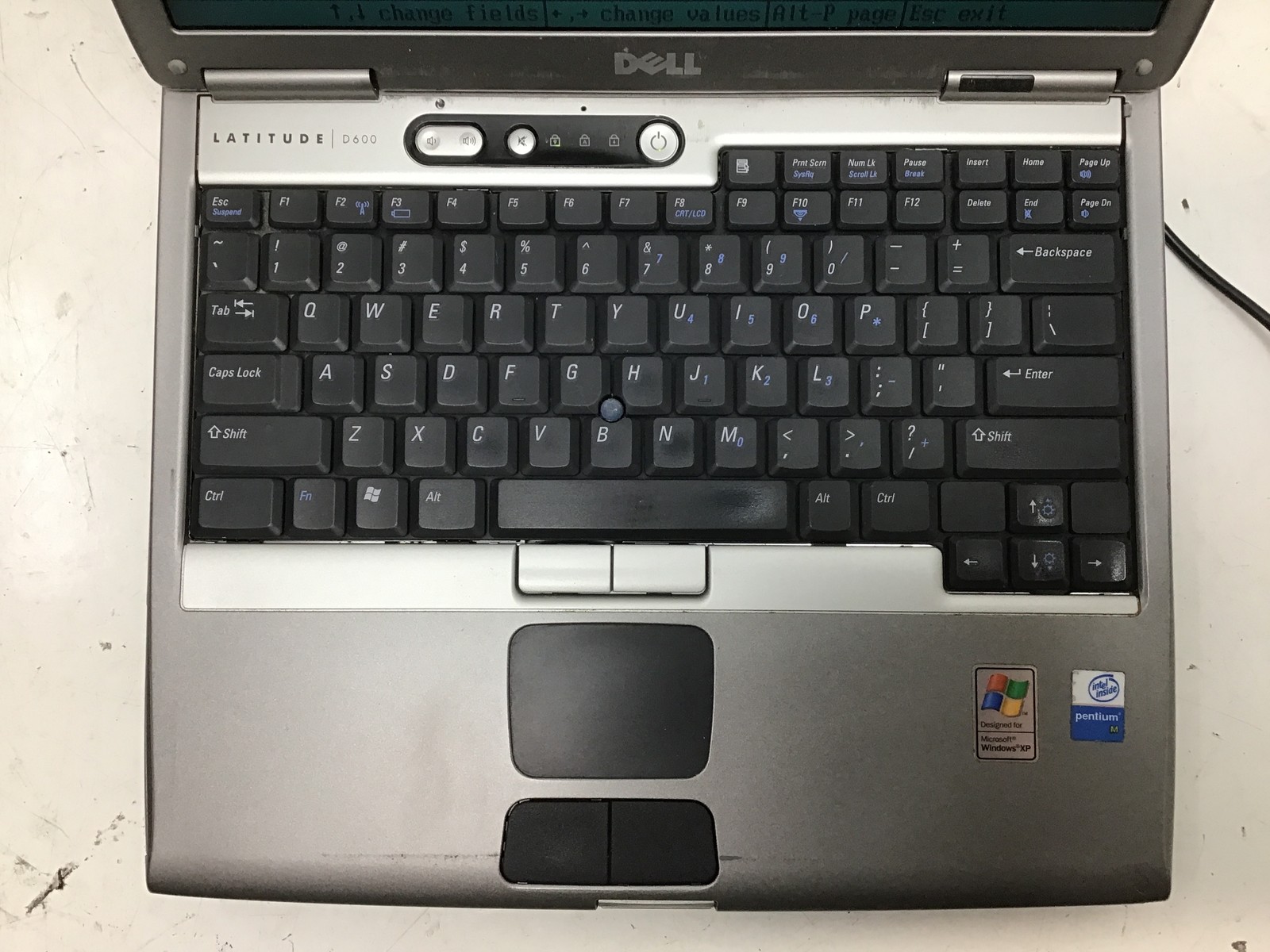 Dell Latitude D600 Intel Pentium M 1.60GHz 32MB NO HDD