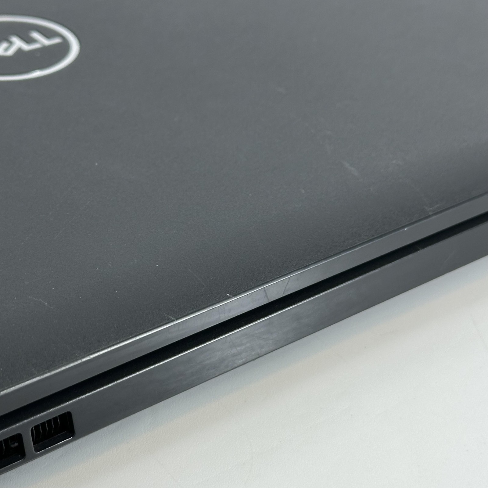 Dell Latitude 3420 14 Black FHD i5-1135G7 2.40GHz 16GB 256GB SSD Good