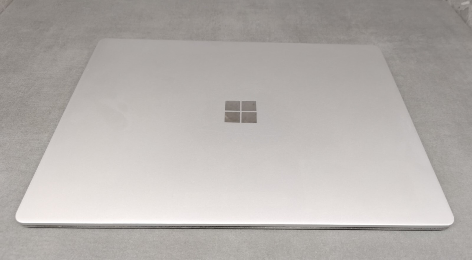 Microsoft Surface Laptop 1769 i5-7200U@2.5GHz 8GBRAM 128GBSSD 13.5″ Win11