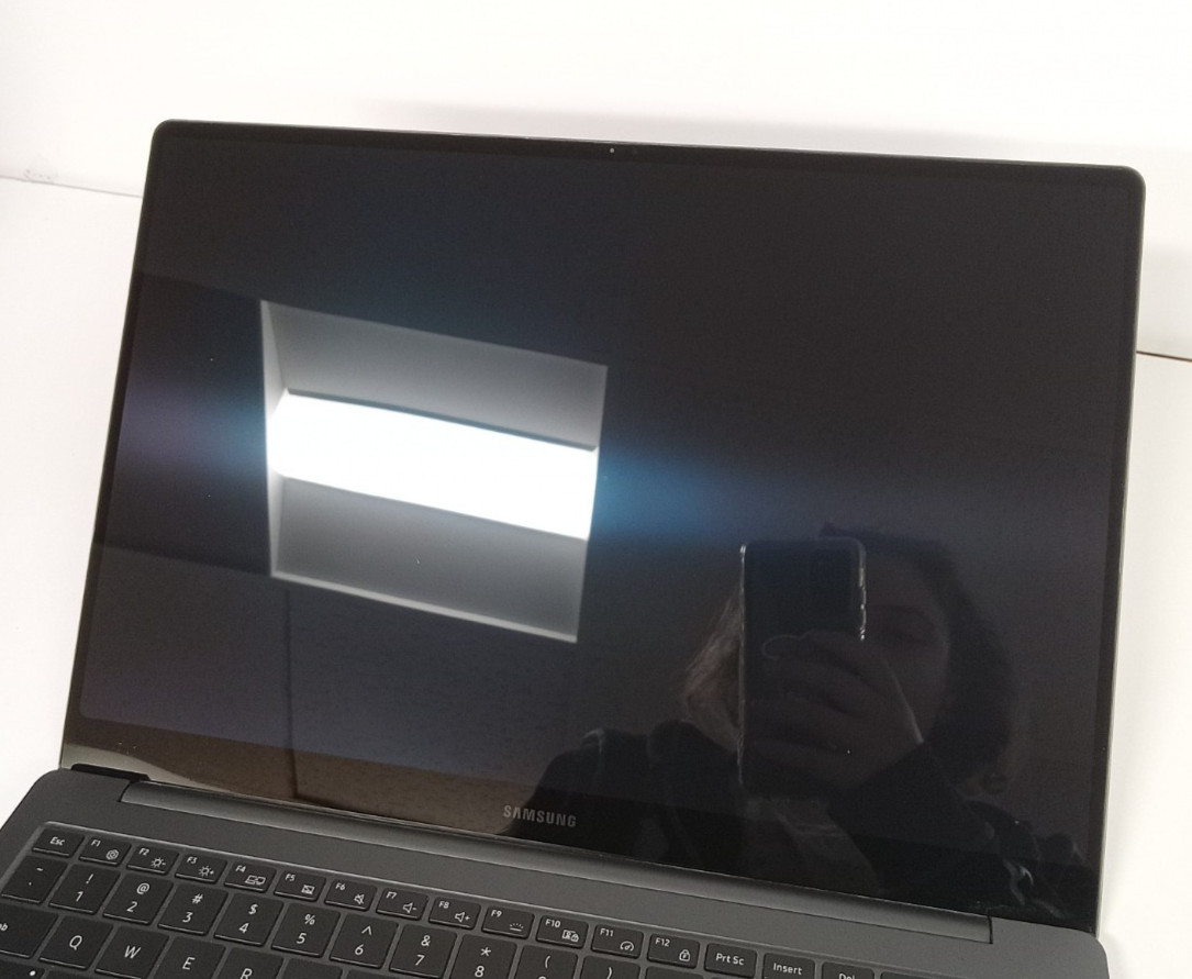 Samsung Galaxy Book3 Ultra 16” (1TB SSD, i9-13900H, 32GB RAM, RTX 4070) – FF!